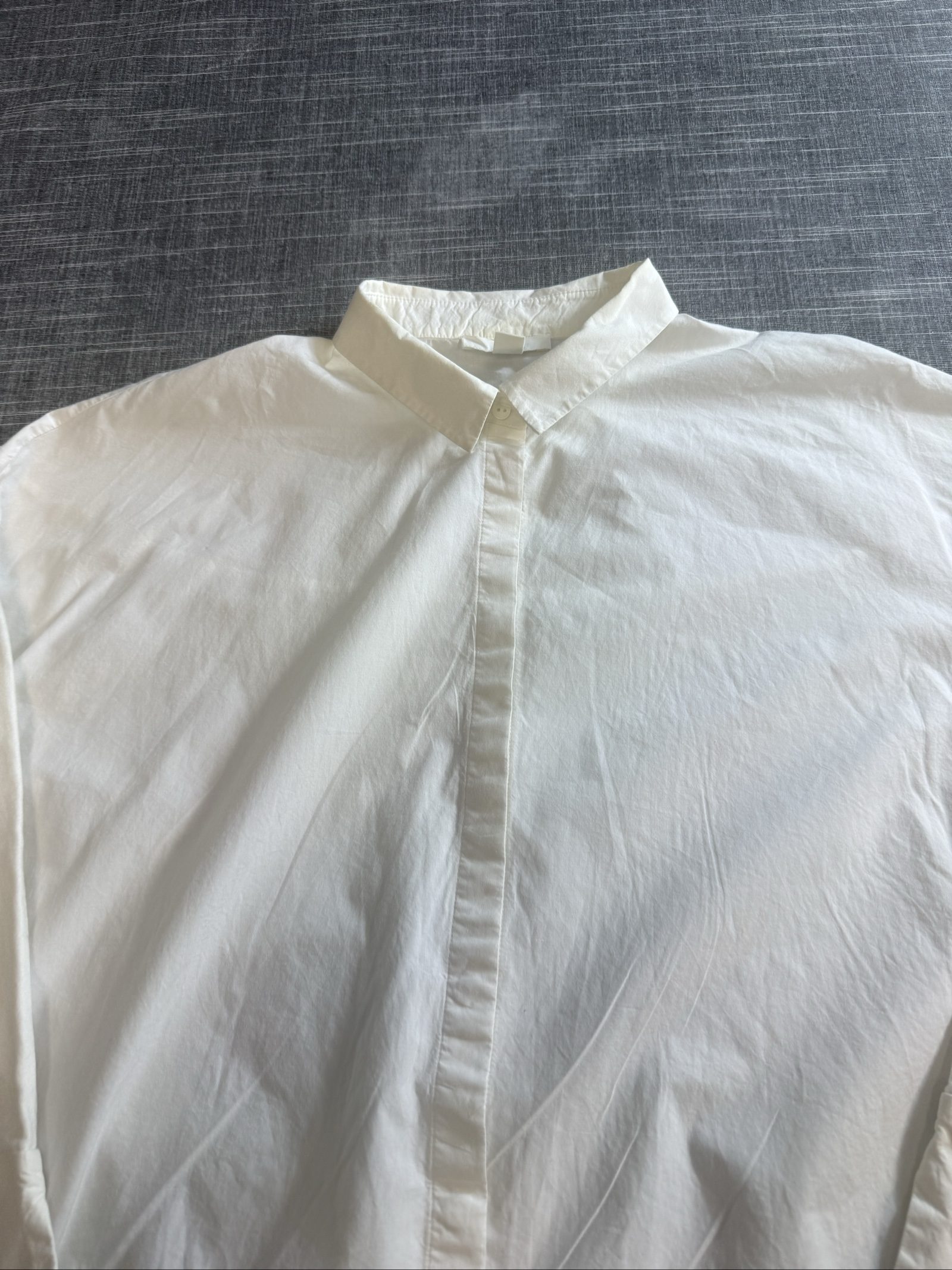 COS Women’s White Cotton Longline Shirt XS Lightweight Button-Up image 3