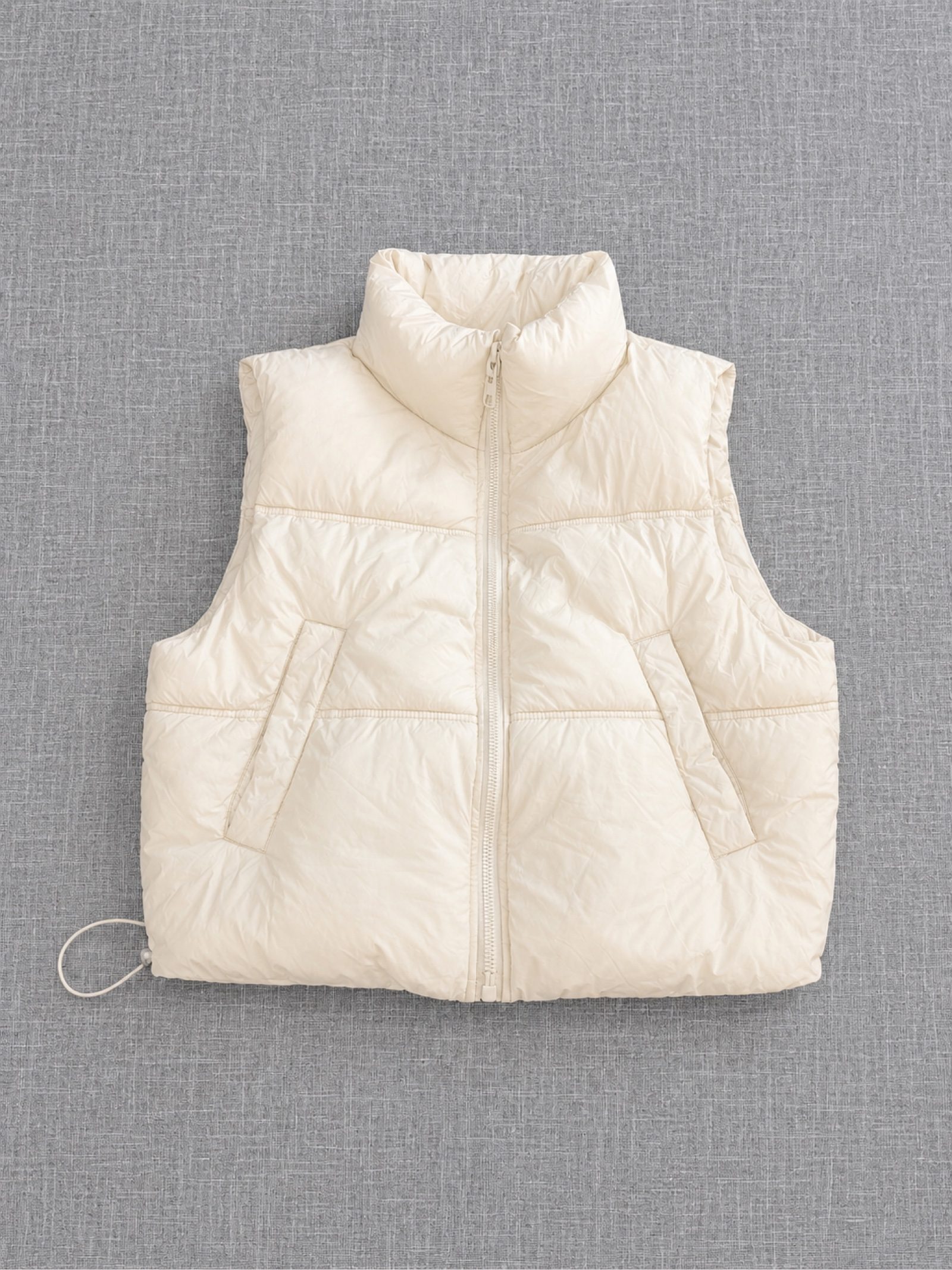 Pull & Bear Women’s Puffer Gilet Small Cream Sleeveless Jacket