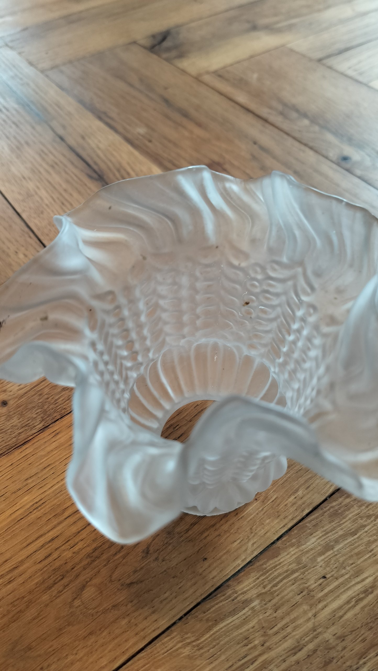 Vintage Lot of 3 Tulip shaped White Frosted Glass Ruffled Edge Light fittings with Bubble Texture image 3