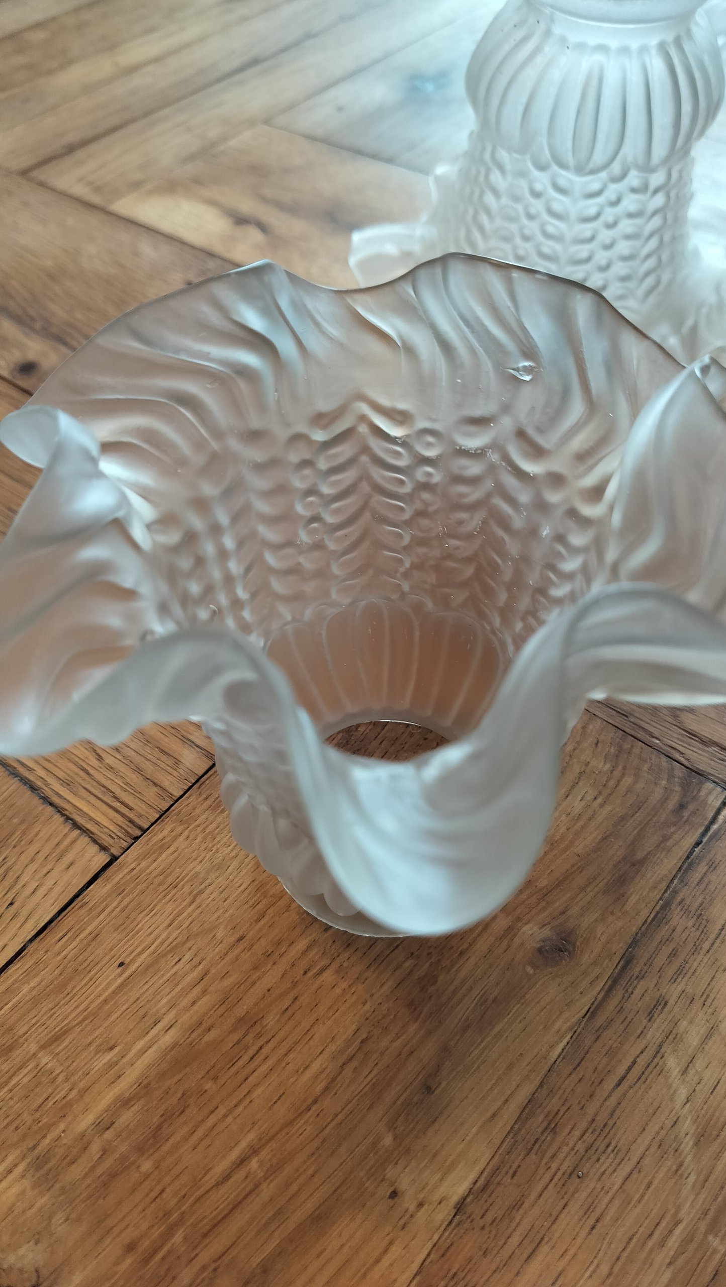 Vintage Lot of 3 Tulip shaped White Frosted Glass Ruffled Edge Light fittings with Bubble Texture image 4