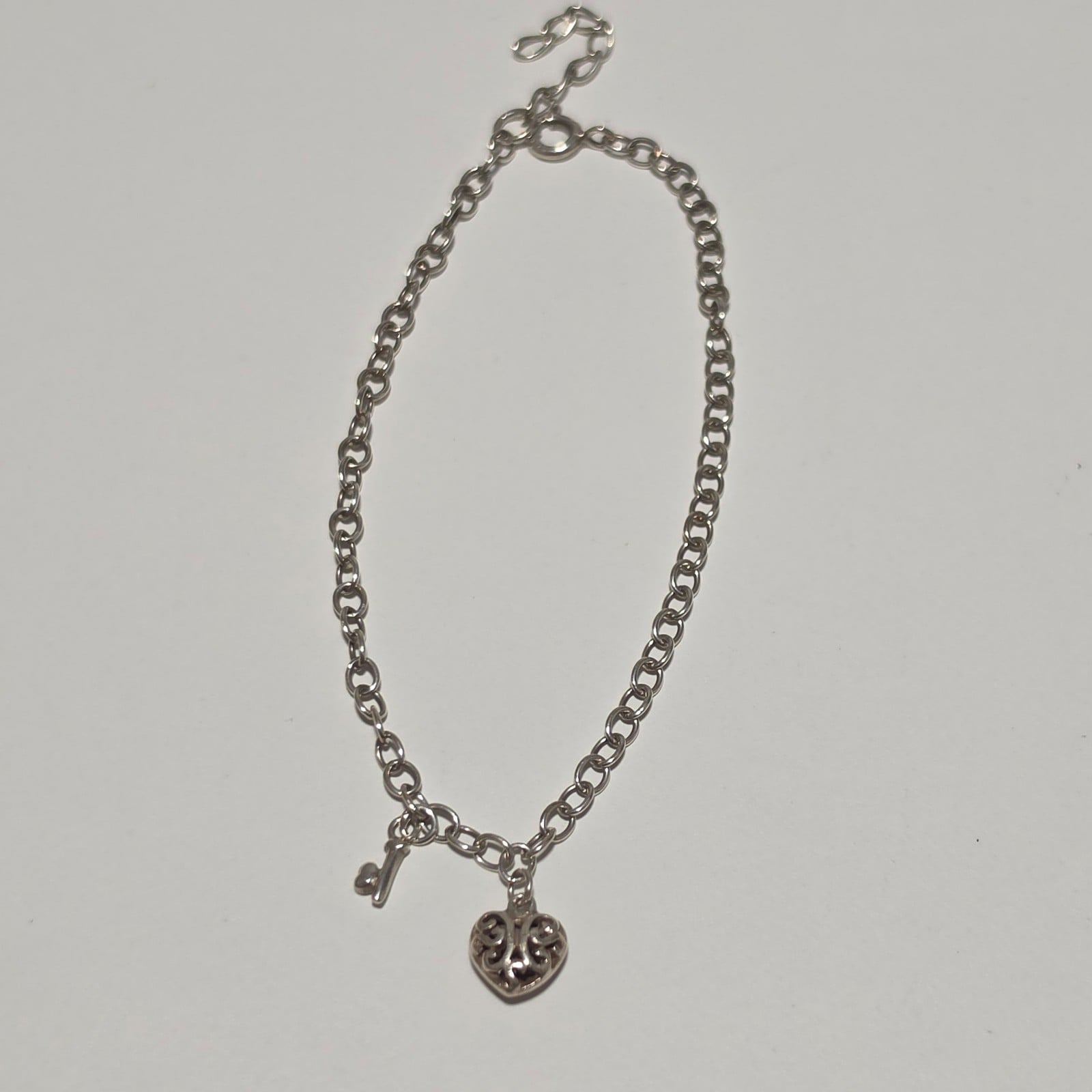 925 Silver Heart & Key Charm Bracelet. B3
