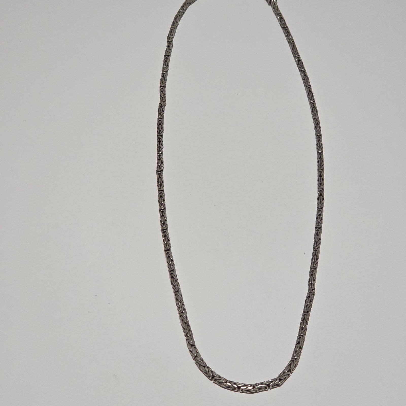 Antique Sterling Silver Unisex Chain Necklace .b3