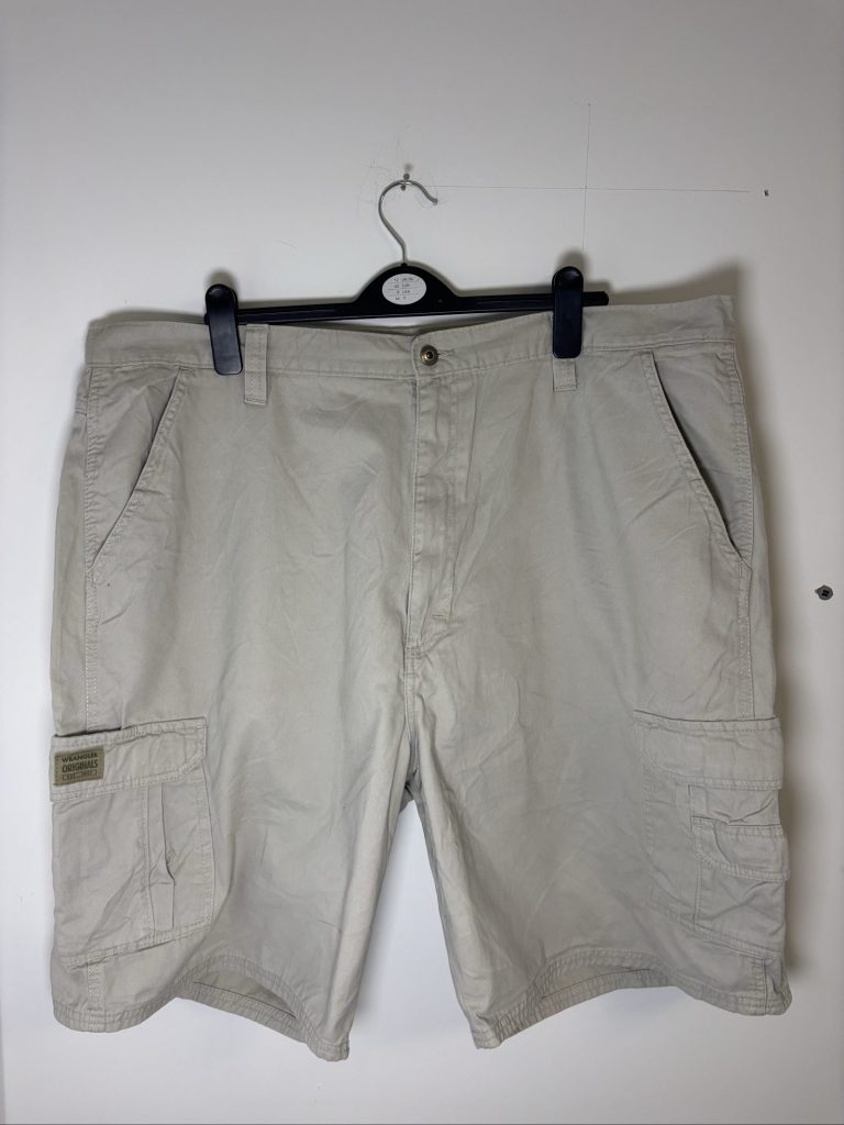 Wrangler Beige Cargo Shorts 42 100% Cotton Relaxed Fit