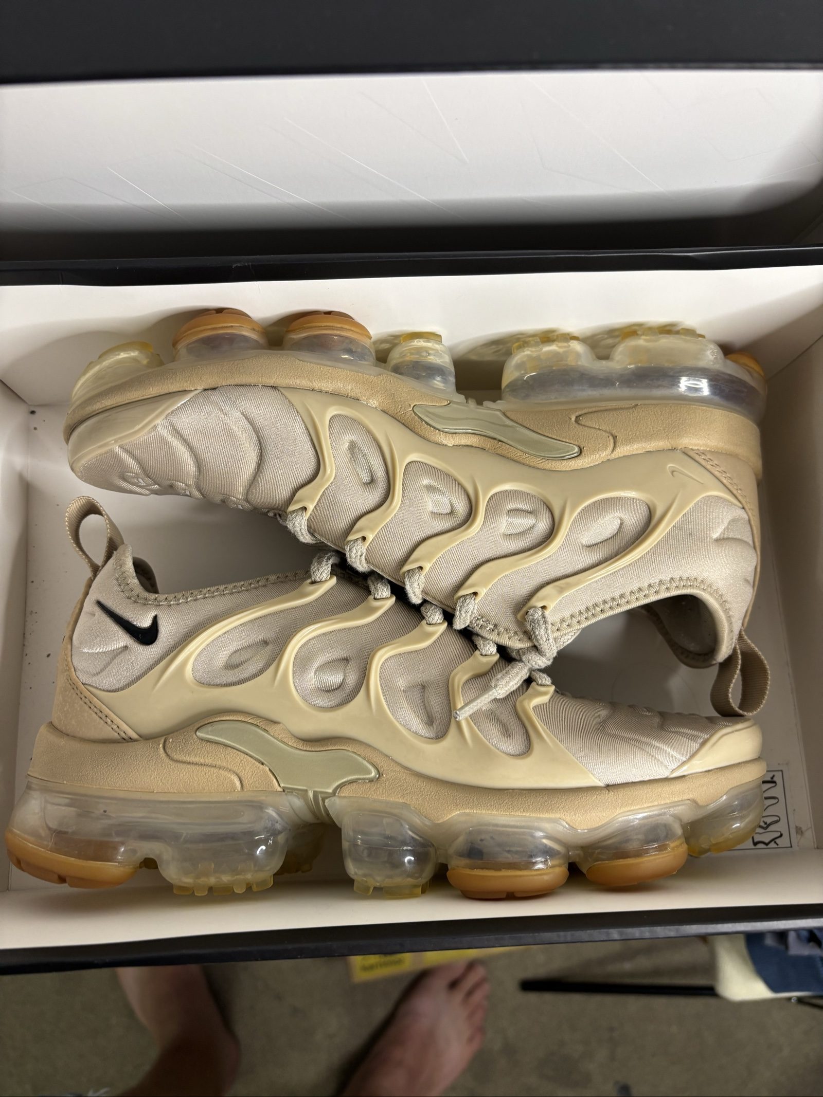 Nike Beige Vapormax Plus Sneakers UK 5 image 8