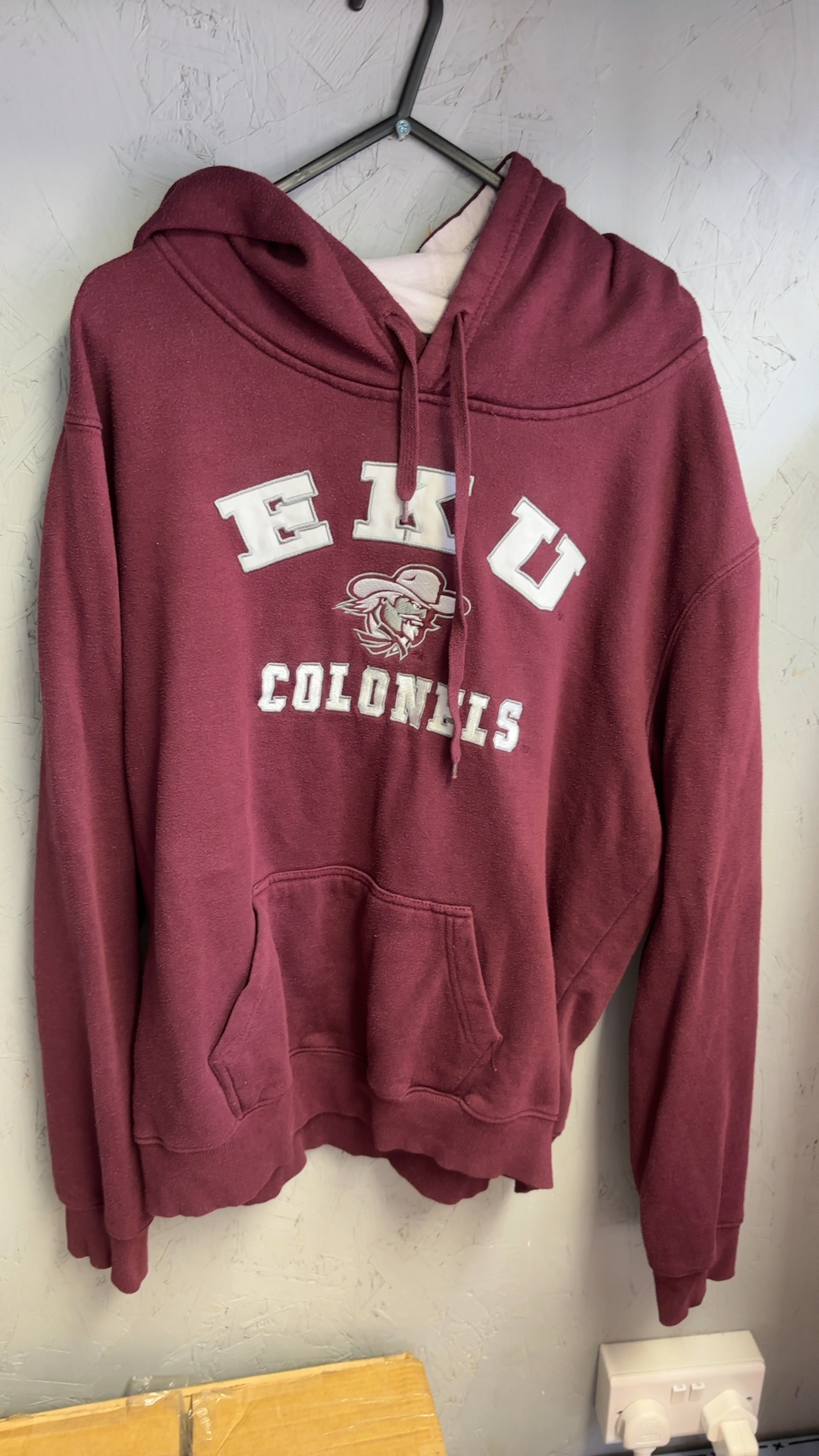 College Football EKU Colonels Stadium Athletics Maroon Hoodie Large Cotton & Polyester good condition image 2