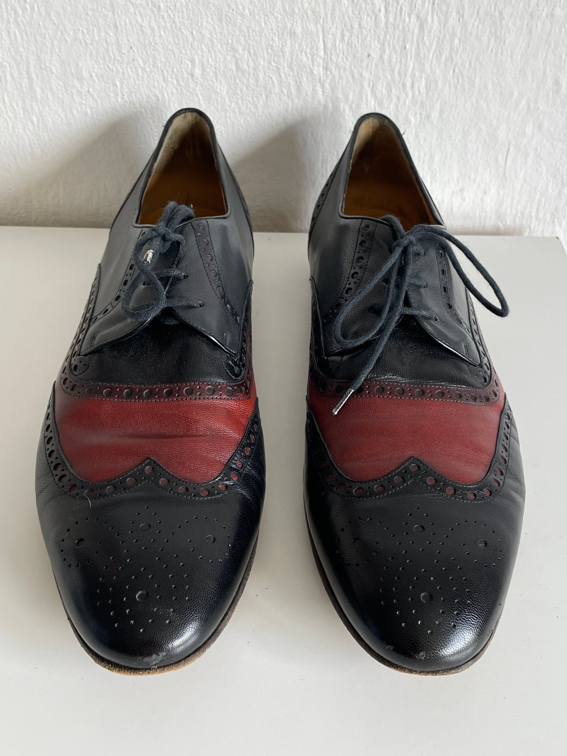 Gucci 202729 Two-Tone Leather Brogue Derby 45 E image 2