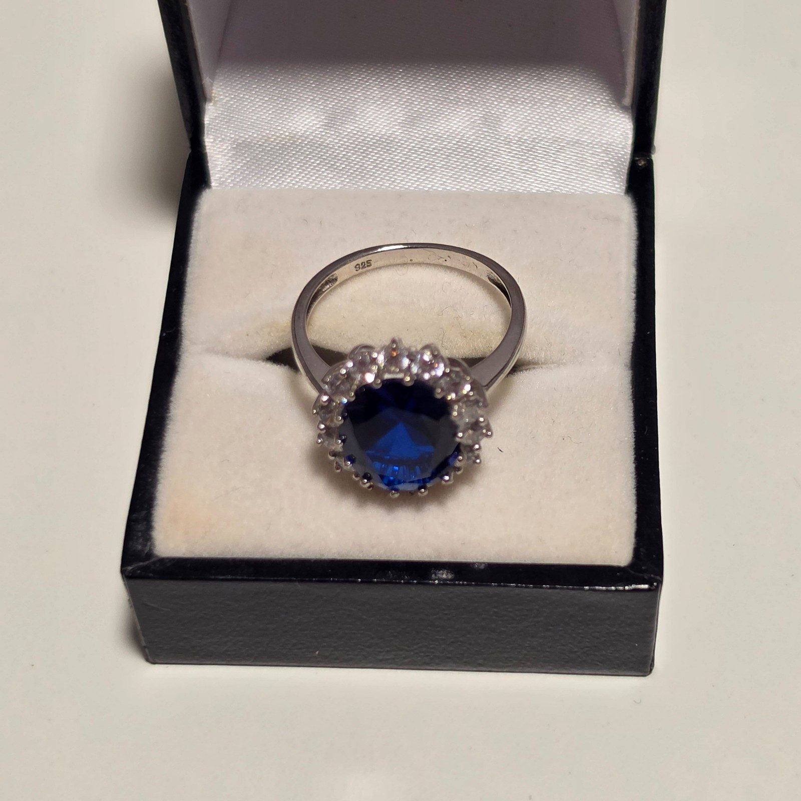 925 sterling Silver Sapphire & White Stone Ring .b6 image 3