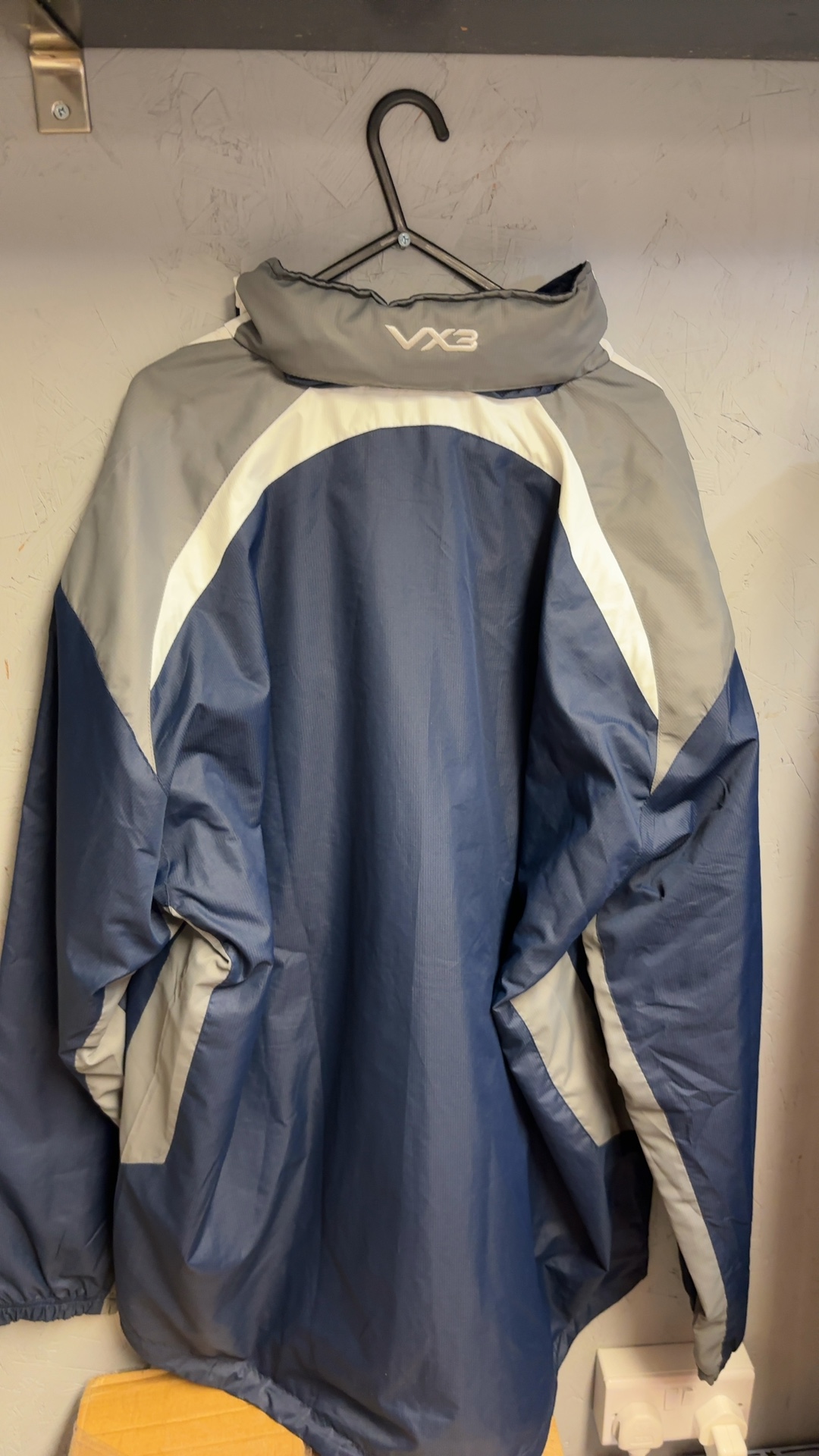 VX3 Navy & Grey Windbreaker Jacket 2XL Veni Vidi Vici excellent condition image 2