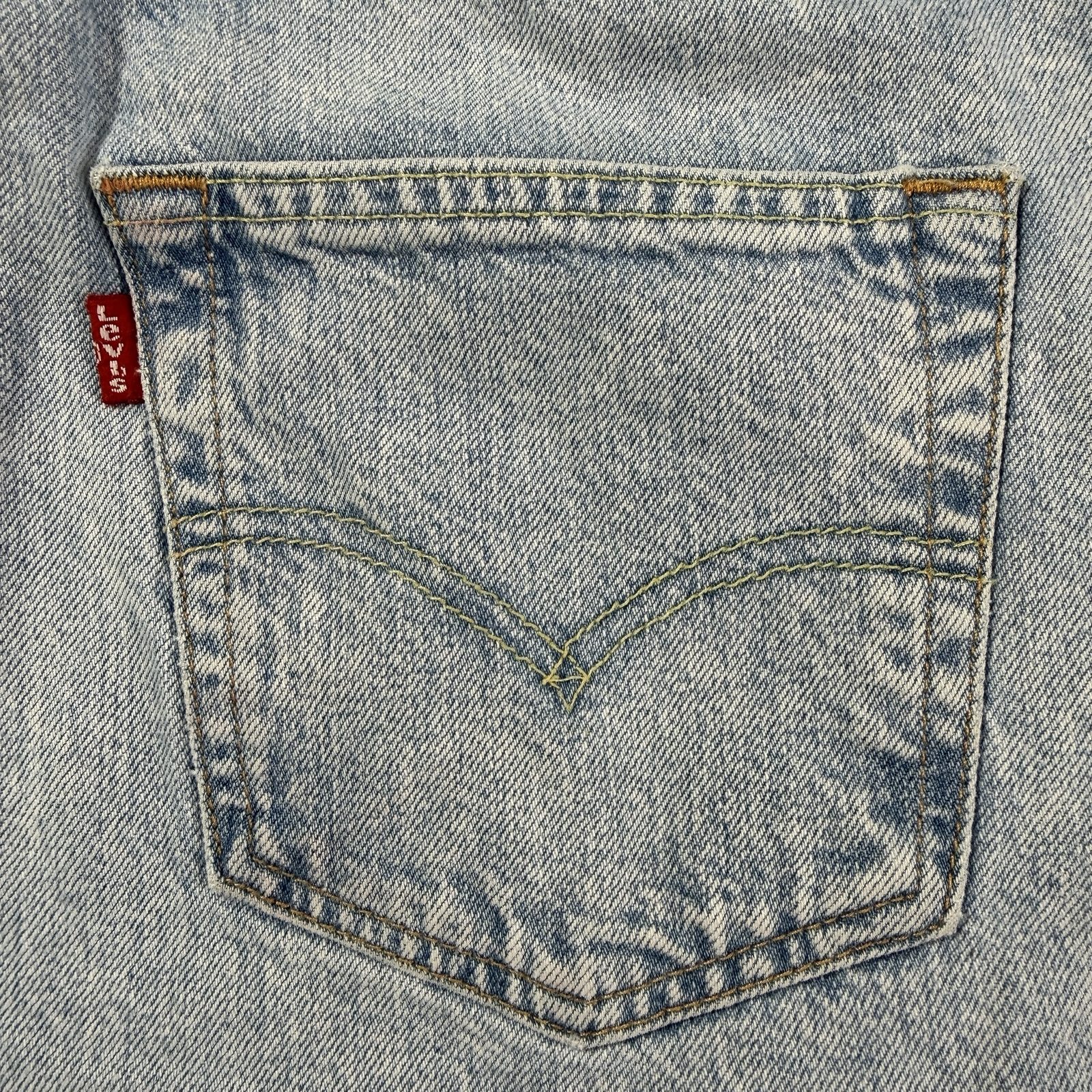 Levi’s 569 Men’s W30 Light Blue Denim Shorts Jorts Button Fly image 6