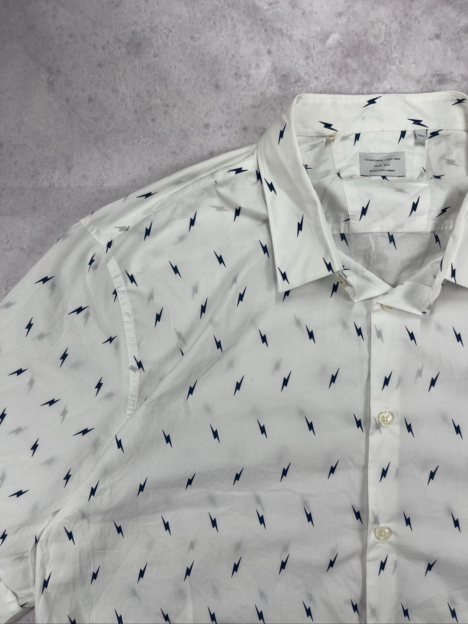 7Diamonds White & Black Lightning Bolt Cropped Shirt Large image 4