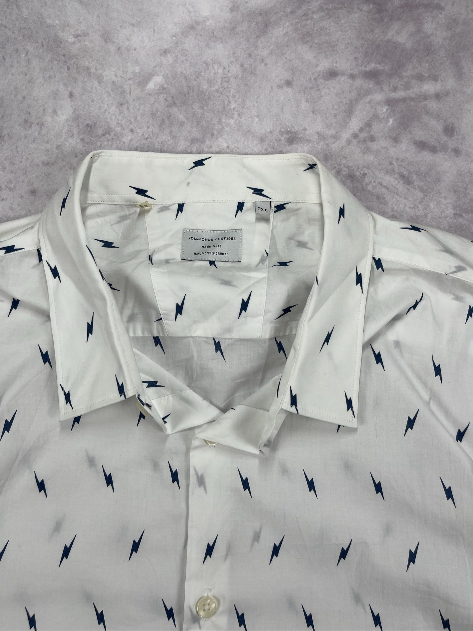 7Diamonds White & Black Lightning Bolt Cropped Shirt Large image 5