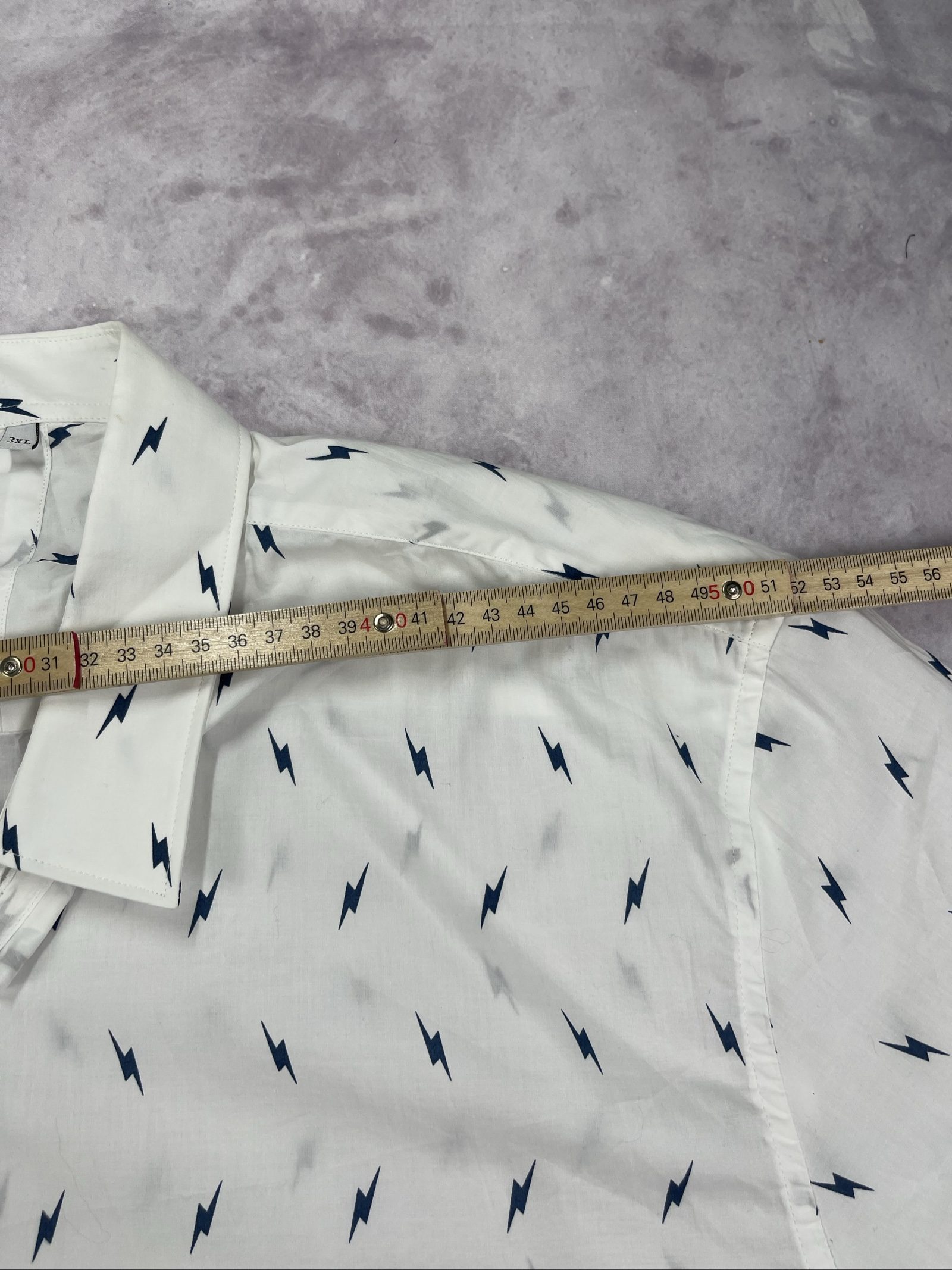 7Diamonds White & Black Lightning Bolt Cropped Shirt Large image 7