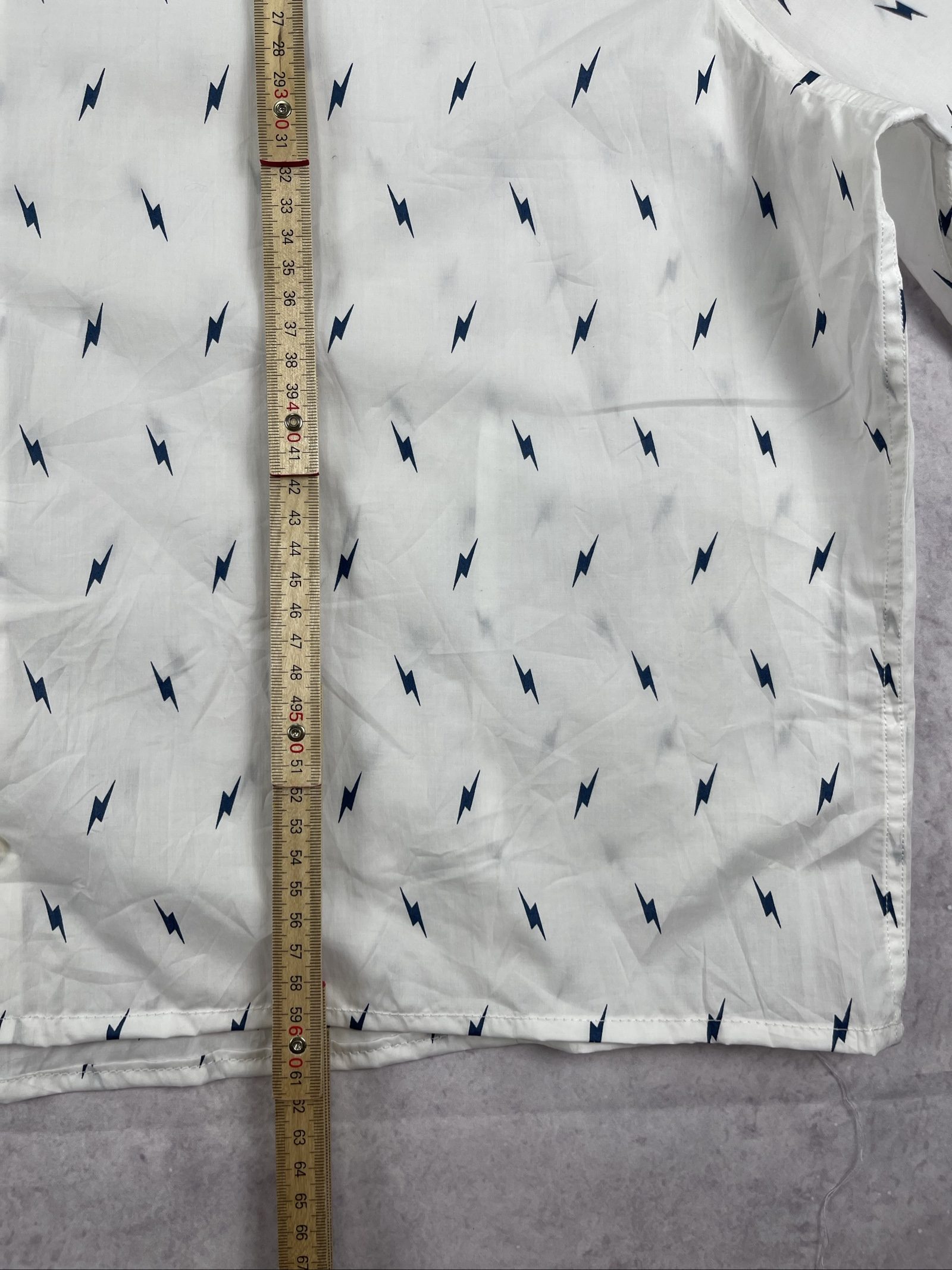 7Diamonds White & Black Lightning Bolt Cropped Shirt Large image 8