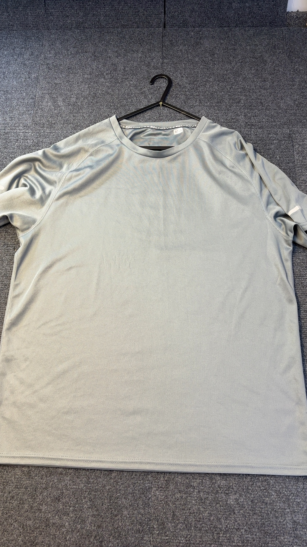 Engvee Grey Mesh Sports T-Shirt Large very good condition image 2