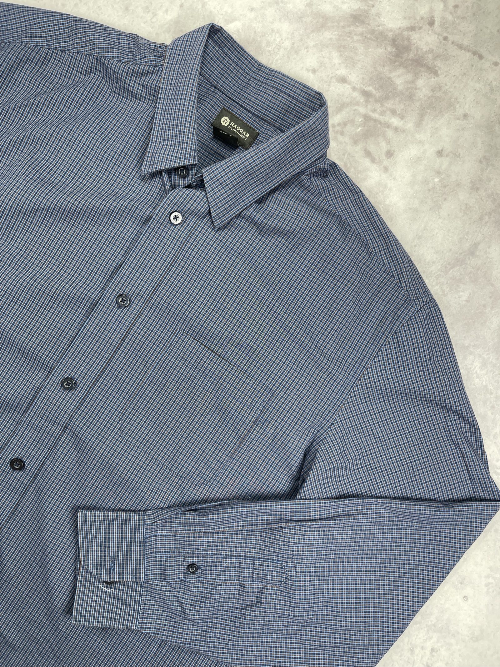 Haggar Men's Blue Checked Button-Up Shirt XL image 3