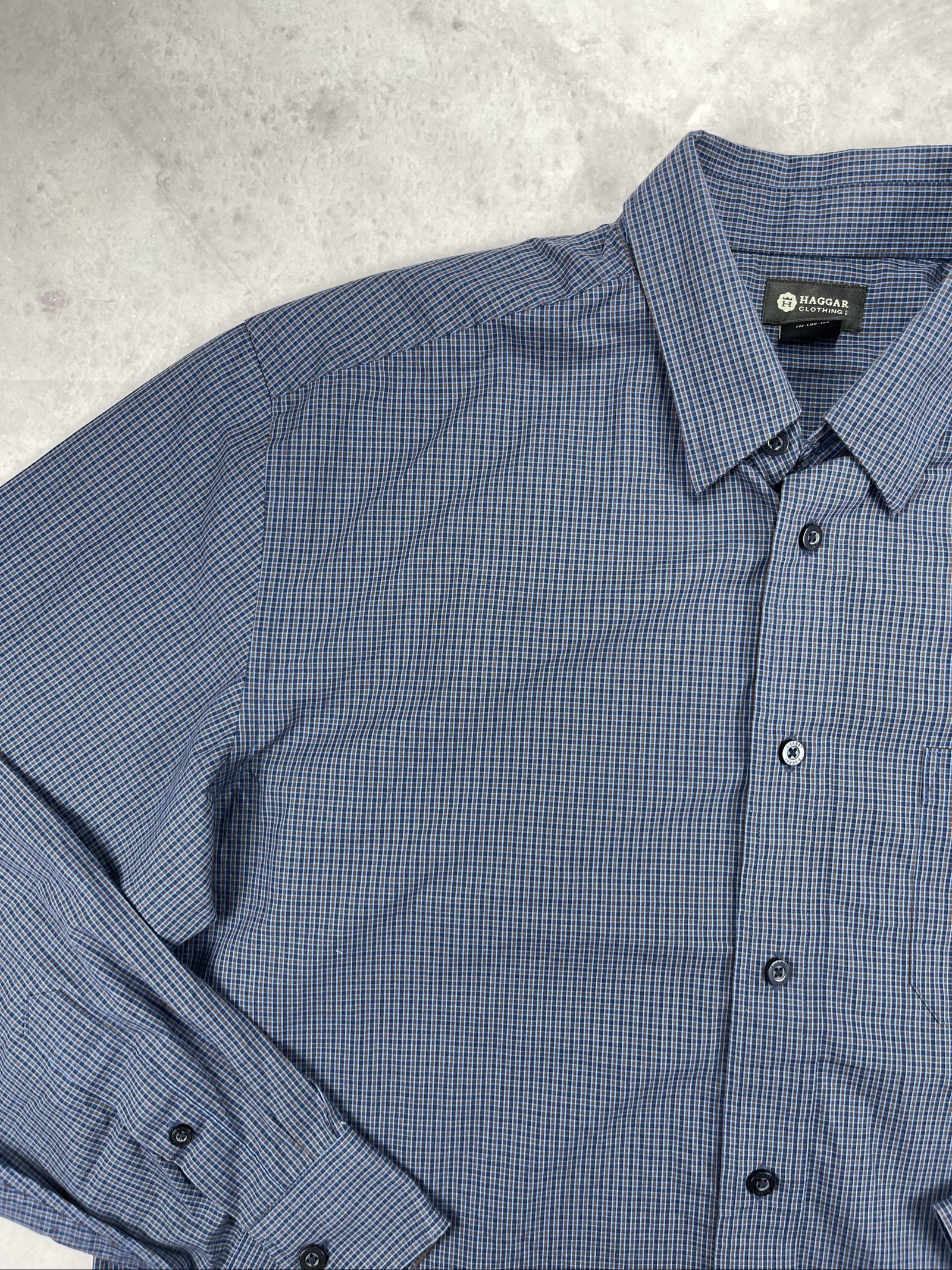 Haggar Men's Blue Checked Button-Up Shirt XL image 4