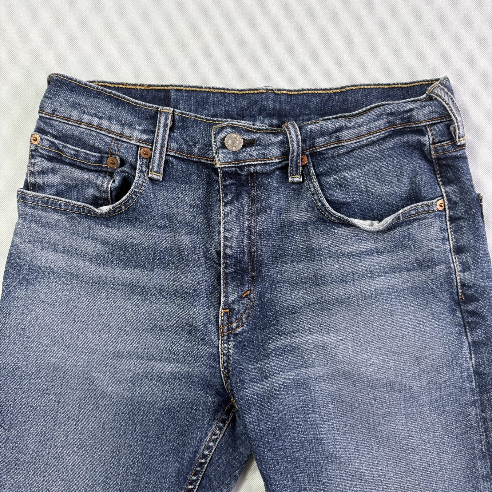 Levi’s 502 Men’s Denim Shorts W31 Blue Regular Taper Stretch 9” Inseam image 3