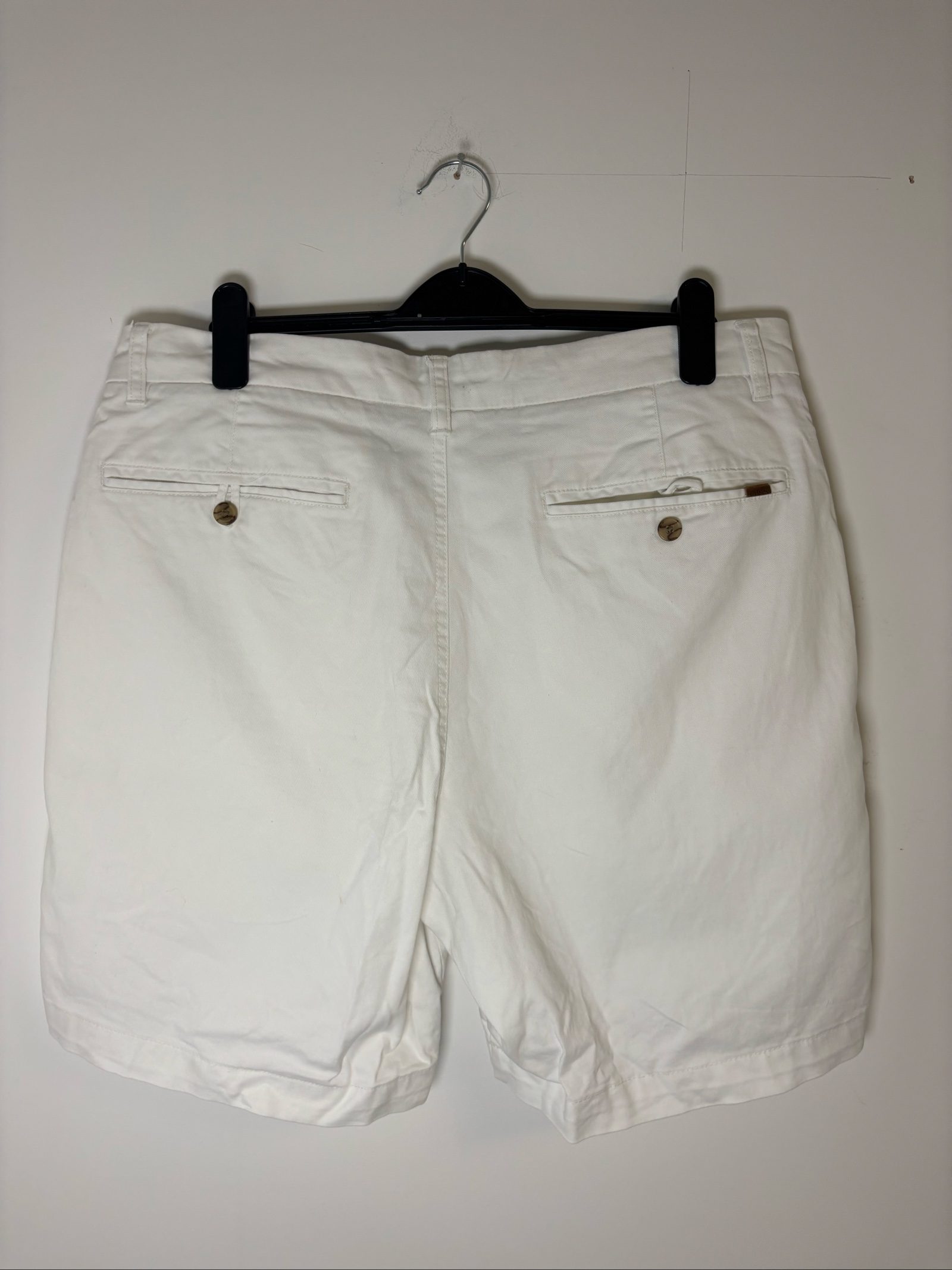 CHAPS Men's White Cotton Blend Chino Shorts 36 image 5