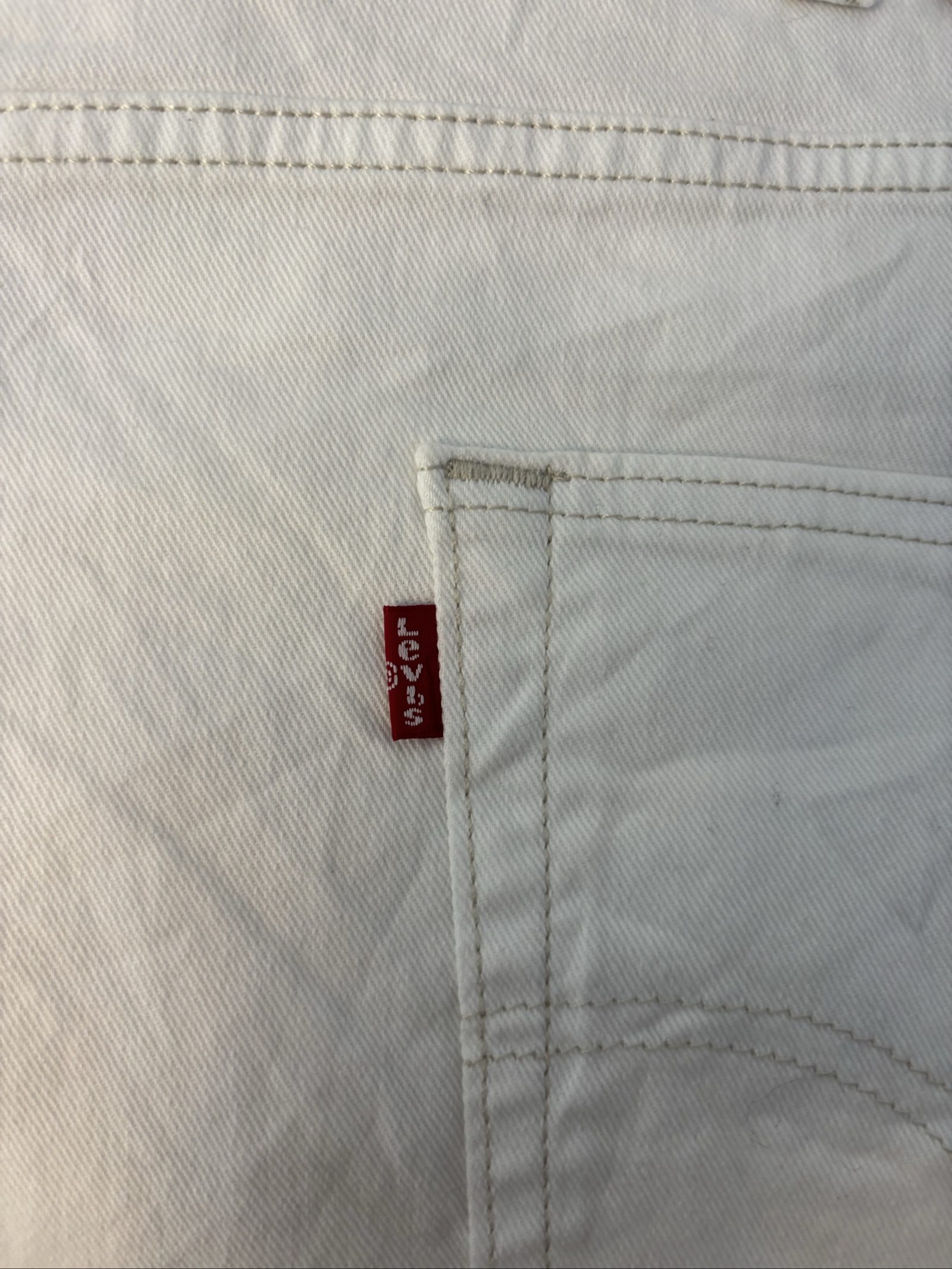 Levi's White Denim 569 Loose Fit Shorts 42 Waist image 3