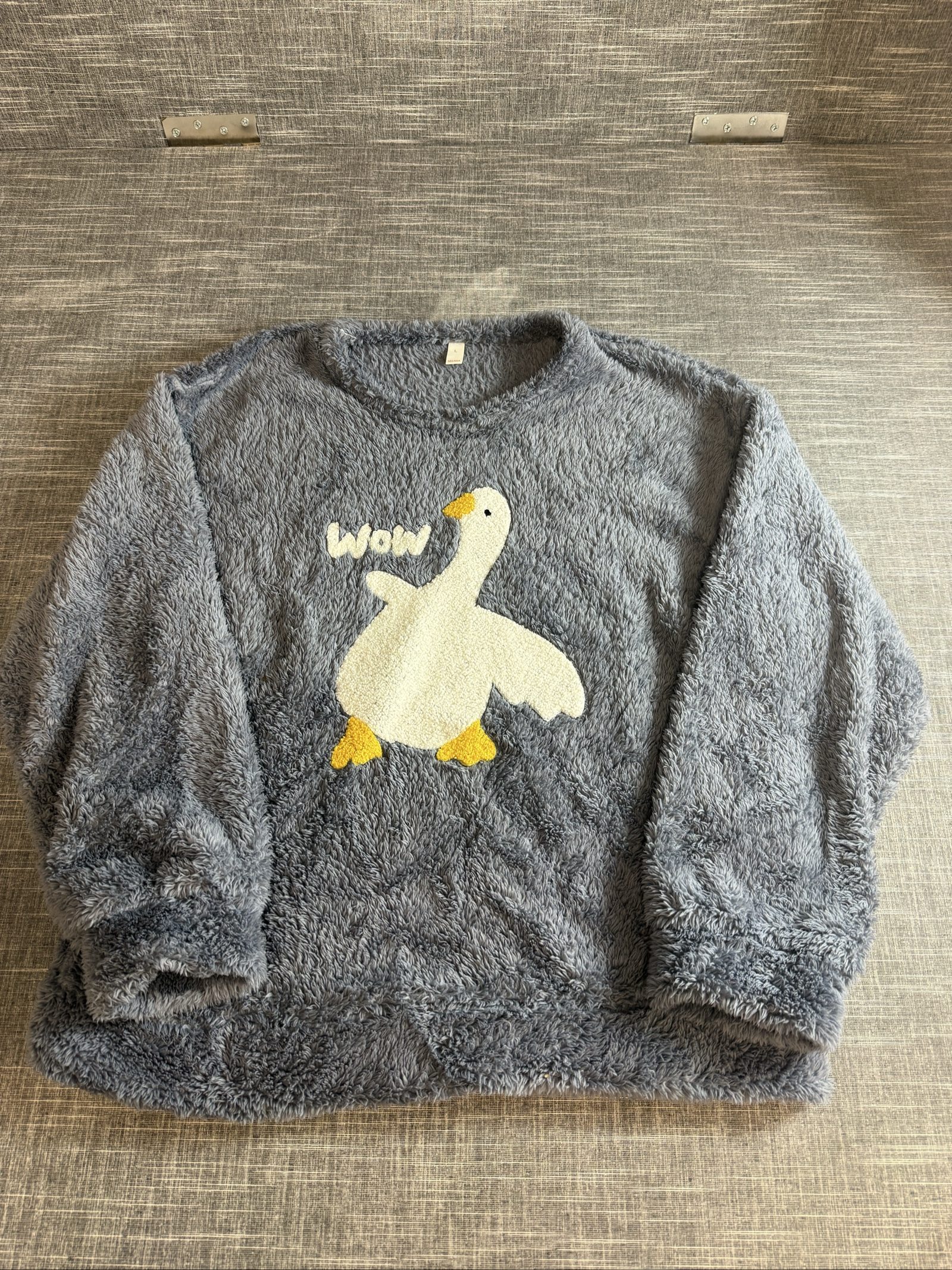 Unbranded Women’s Grey Fleece Sweater Large Duck Print