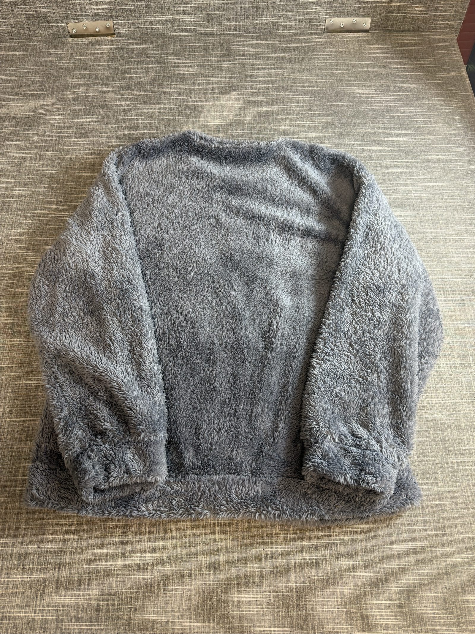 Unbranded Women’s Grey Fleece Sweater Large Duck Print image 4
