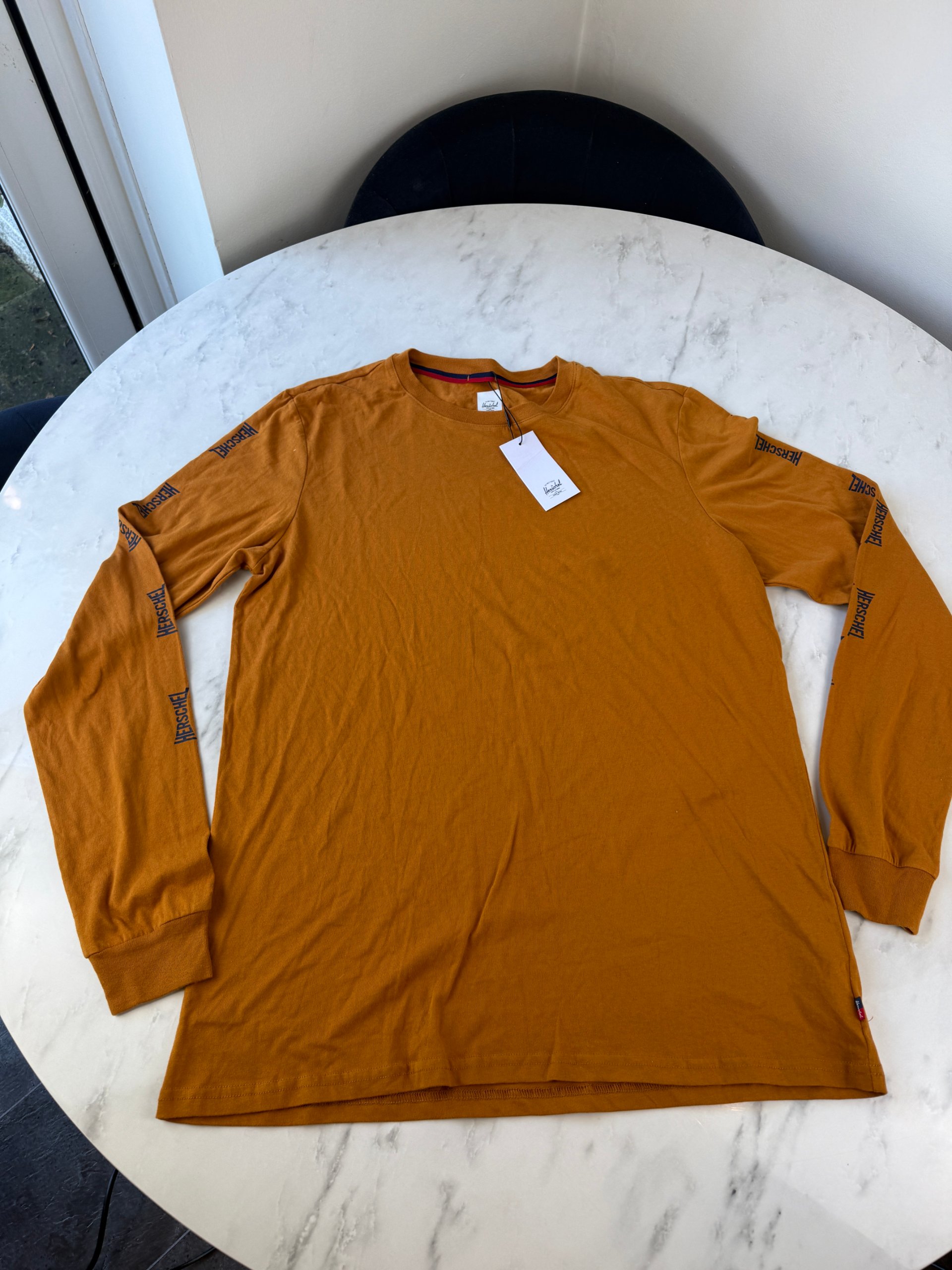 Herschel Men's Pumpkin Spice Long Sleeve Tee Medium Mustard New with Tags