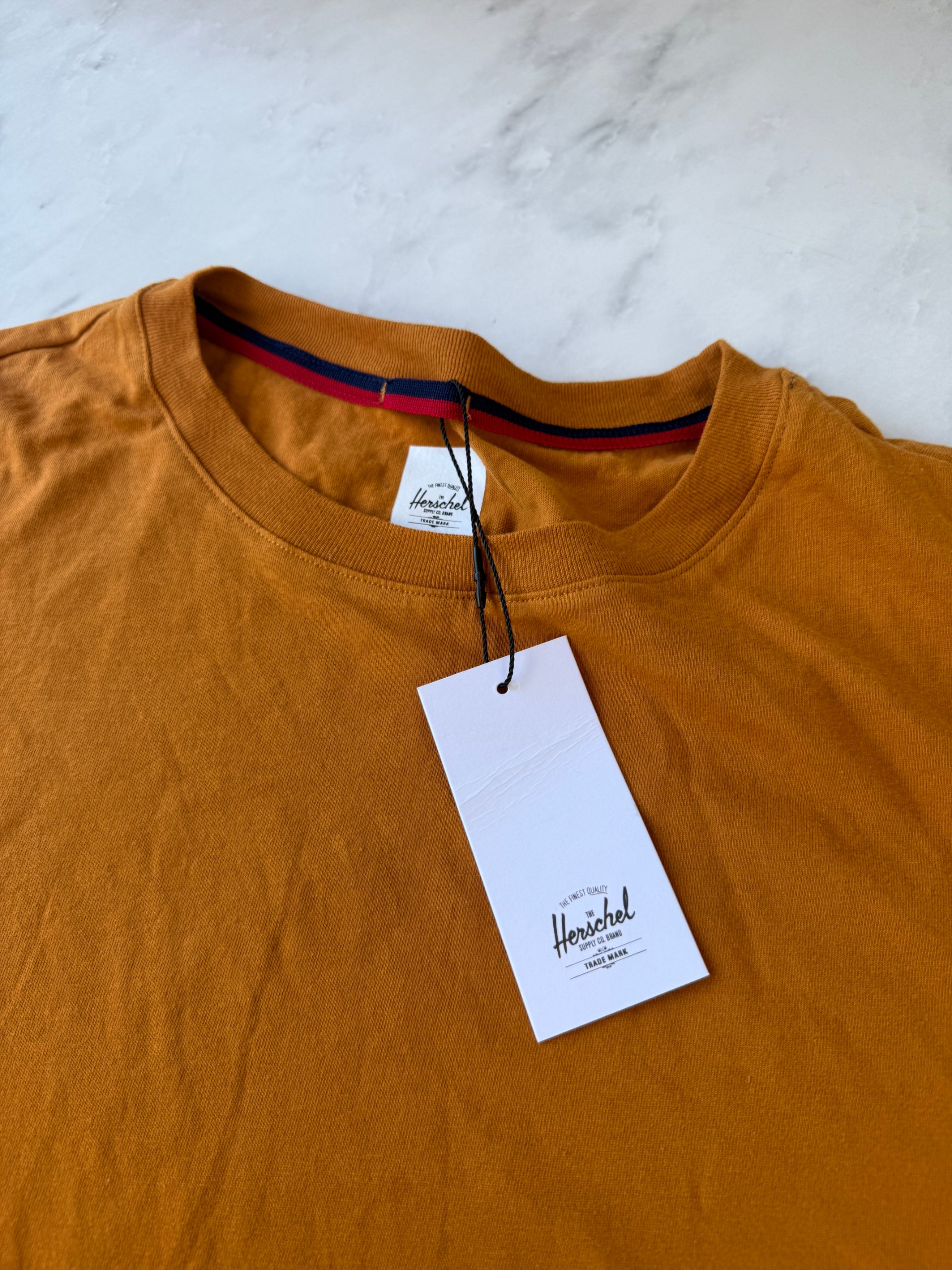 Herschel Men's Pumpkin Spice Long Sleeve Tee Medium Mustard New with Tags image 4