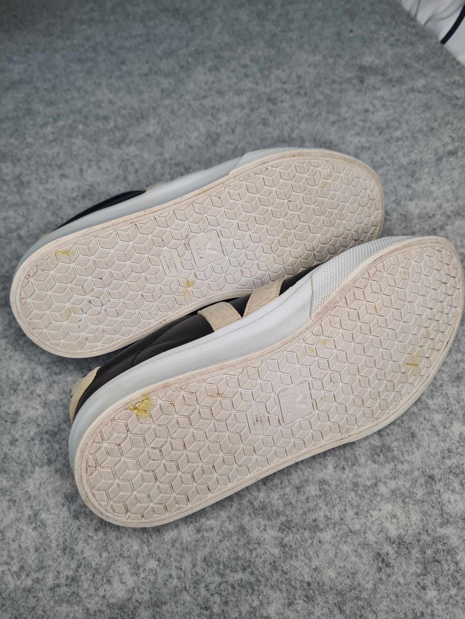 Veja Women’s Black Blue Beige Casual Trainers Size 38 UK 4 image 4