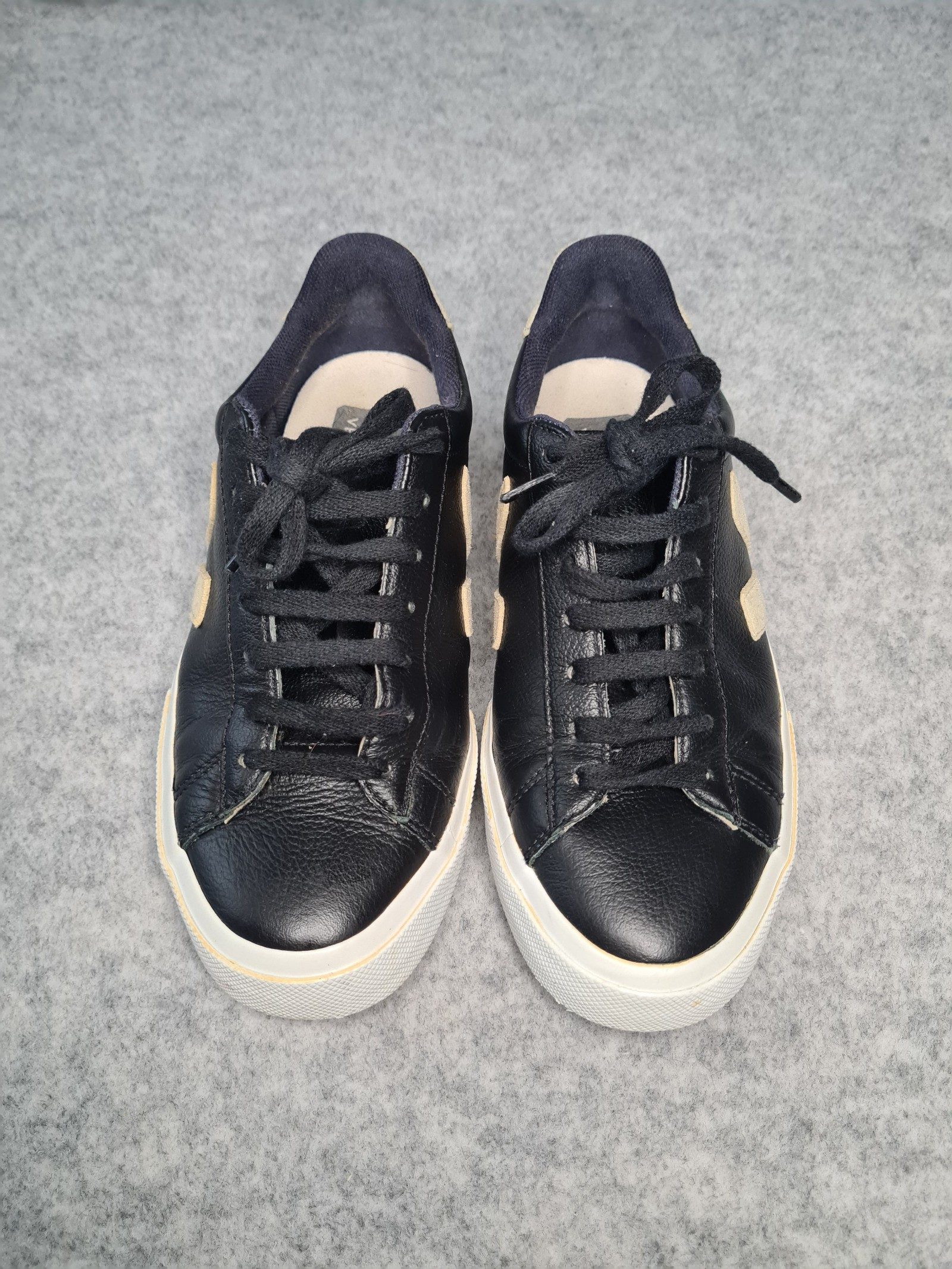 Veja Women’s Black Blue Beige Casual Trainers Size 38 UK 4 image 5