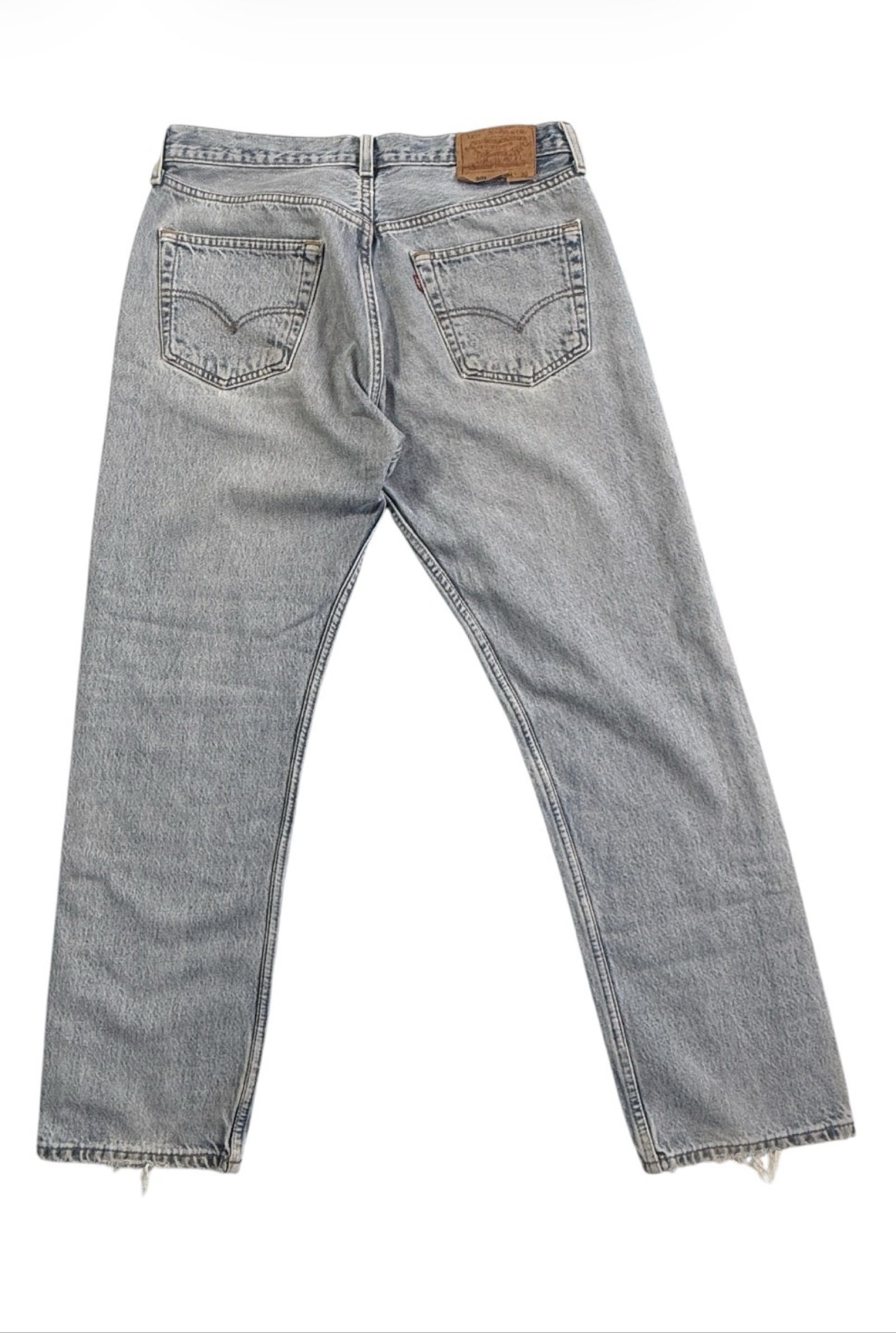 Vintage Levi’s 501 Jeans W34 L30 Made in USA 1997 Light Blue Denim image 2