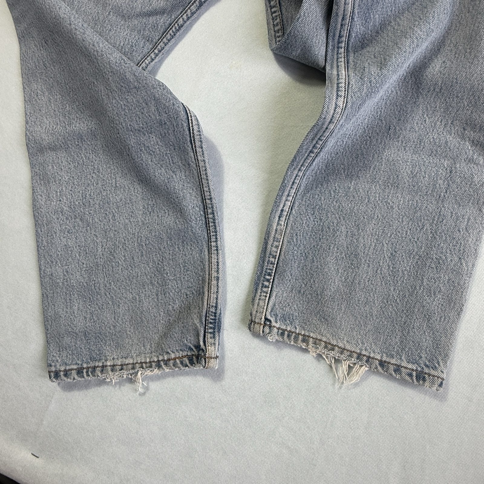 Vintage Levi’s 501 Jeans W34 L30 Made in USA 1997 Light Blue Denim image 5
