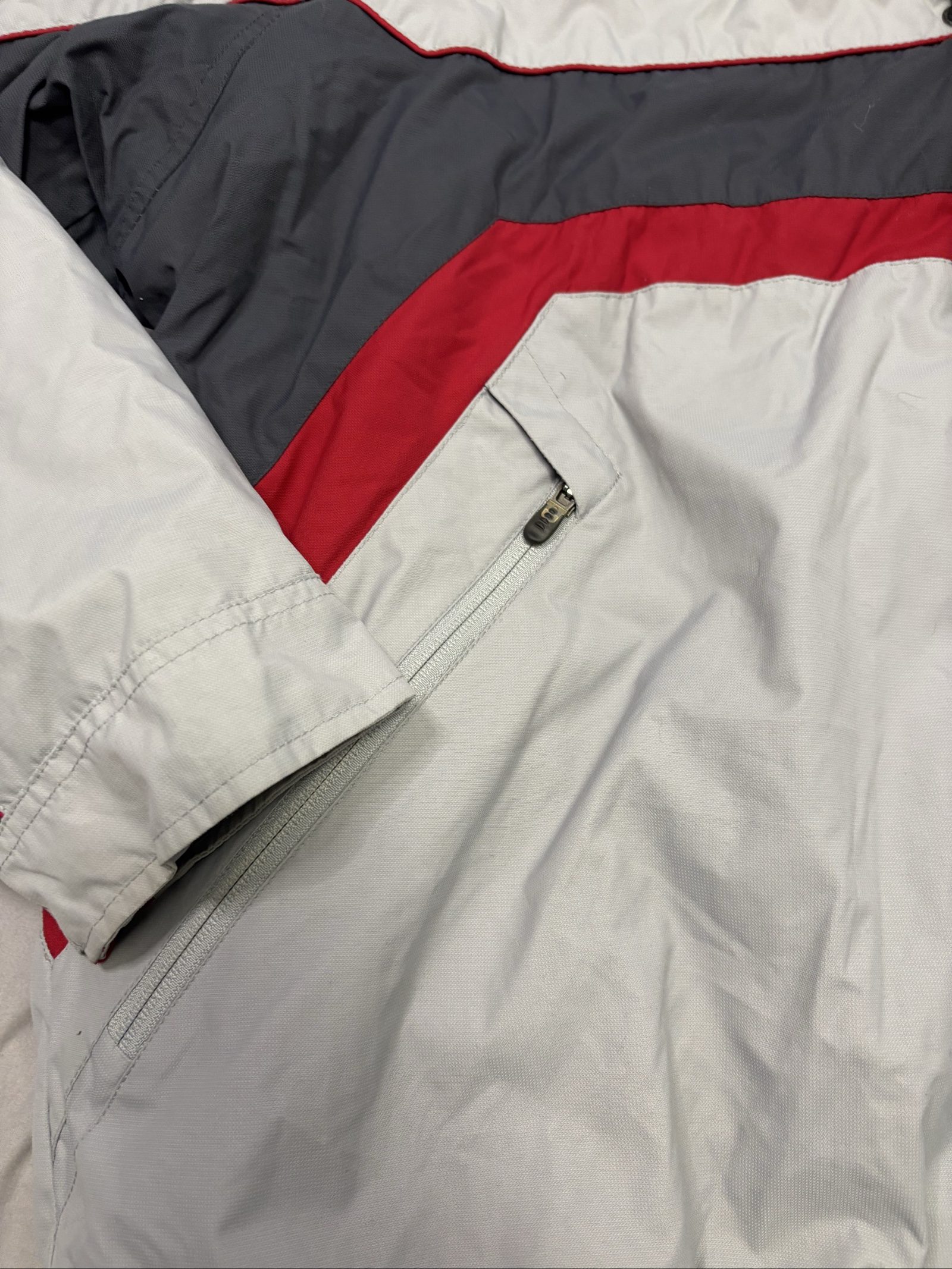Columbia Men's Grey, Red & Dark Grey Hooded Jacket XL Waterproof y2k vintage image 3