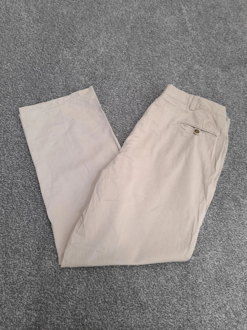 Tommy Hilfiger with a buttoned back pocket,Beige,40" image 6
