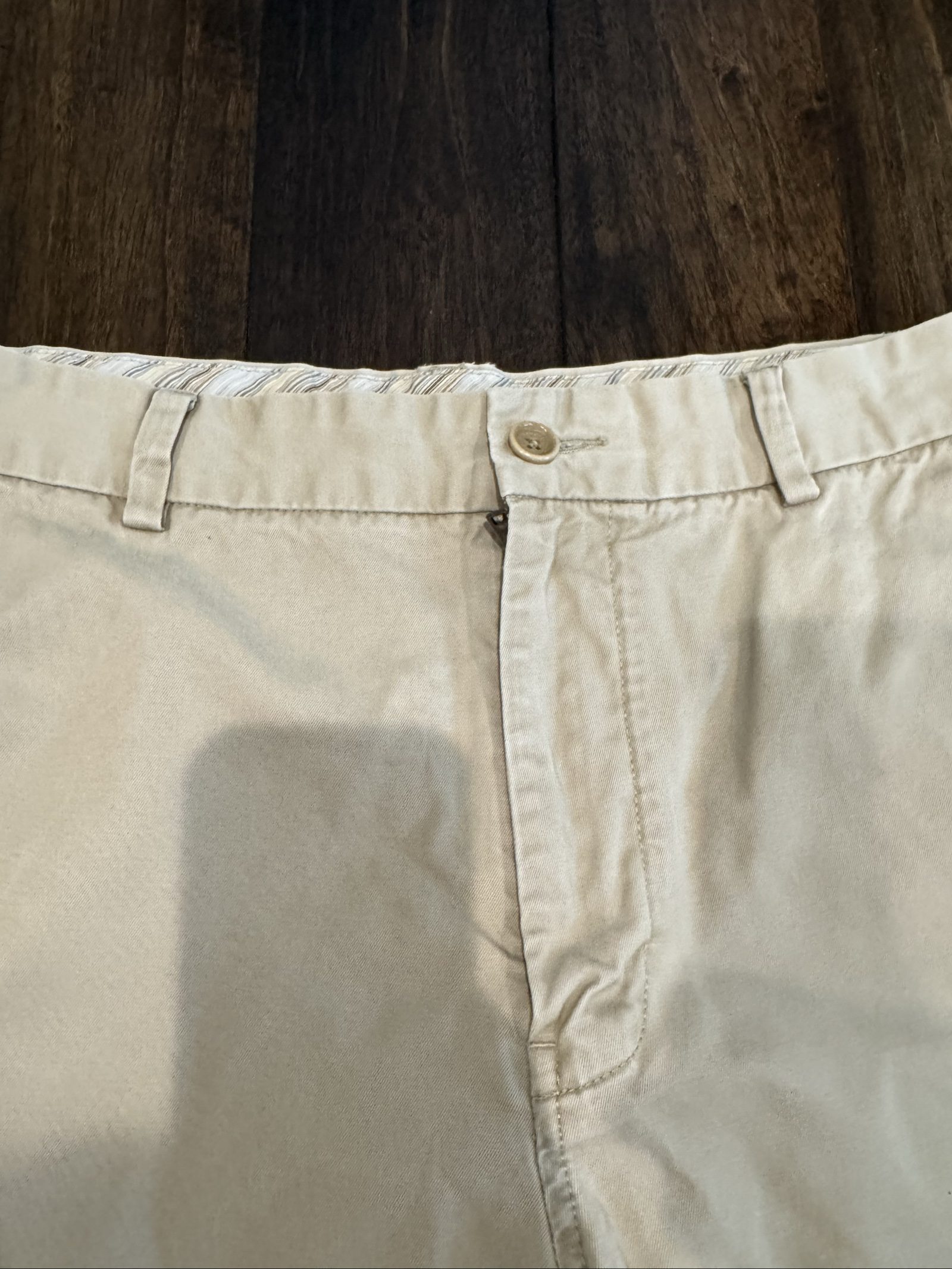 Men's Banana Republic Chino Shorts - Tan - Size 34 image 3