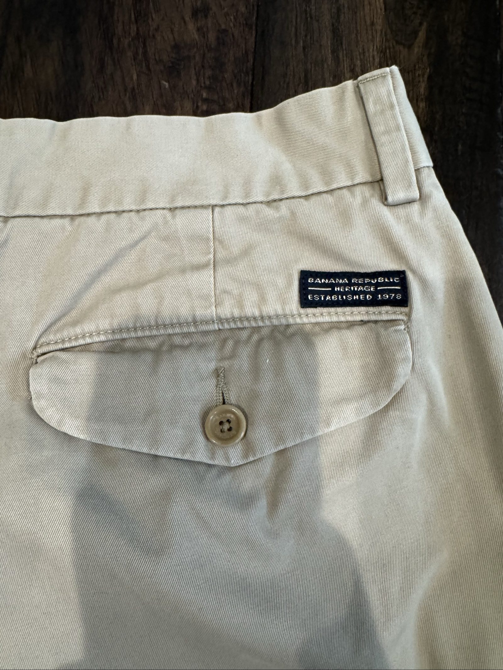 Men's Banana Republic Chino Shorts - Tan - Size 34 image 7