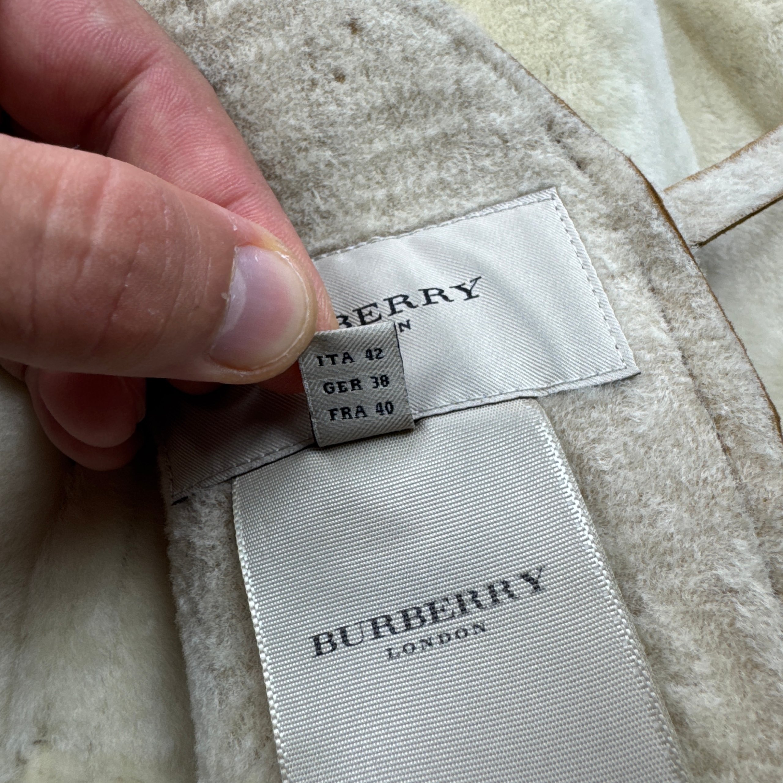 Women`s Burberry London Brown Shearling Leather Sheepskin Vest Size M image 10