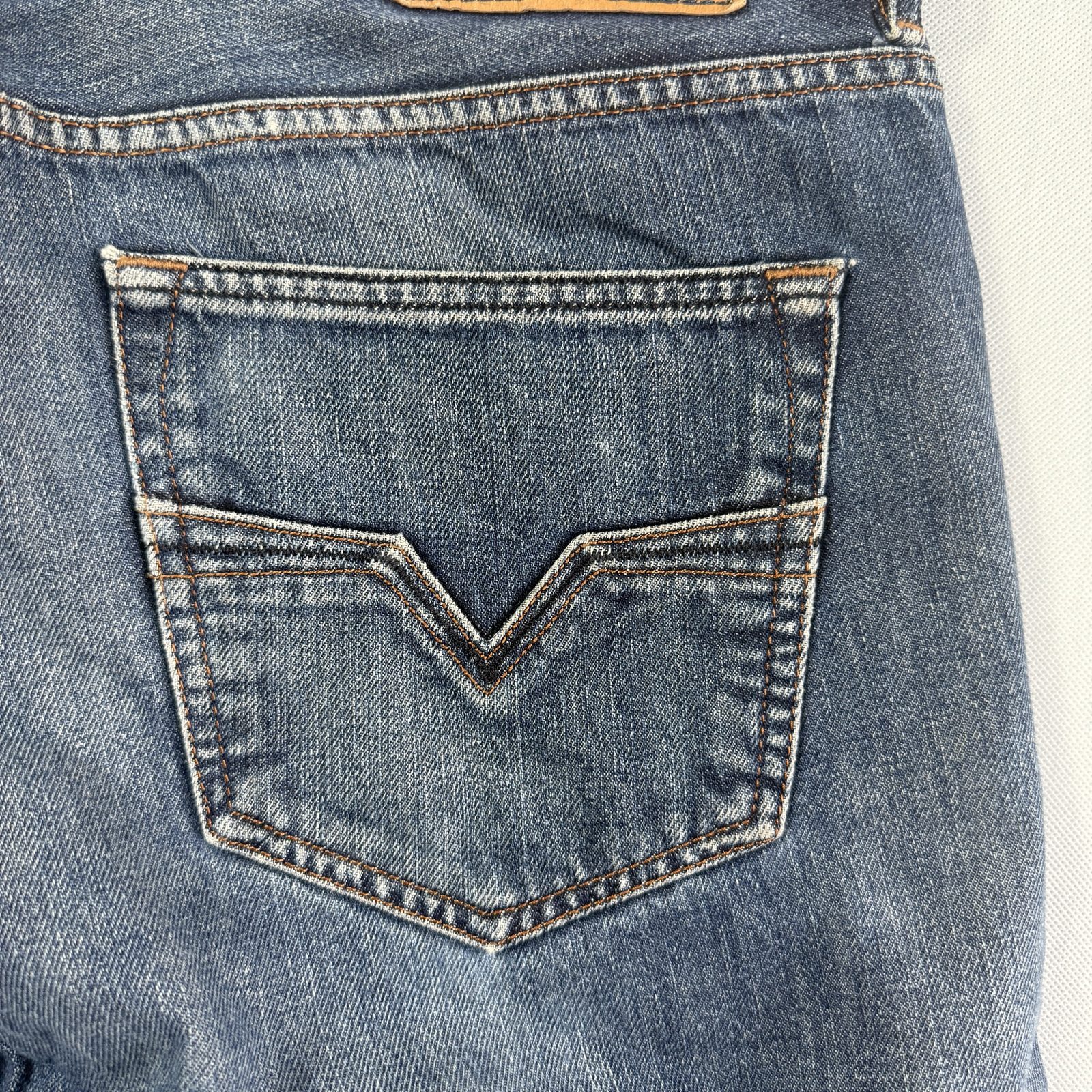 Diesel Larkee Men’s Blue Jeans Regular Straight 100% Cotton Button Fly image 4