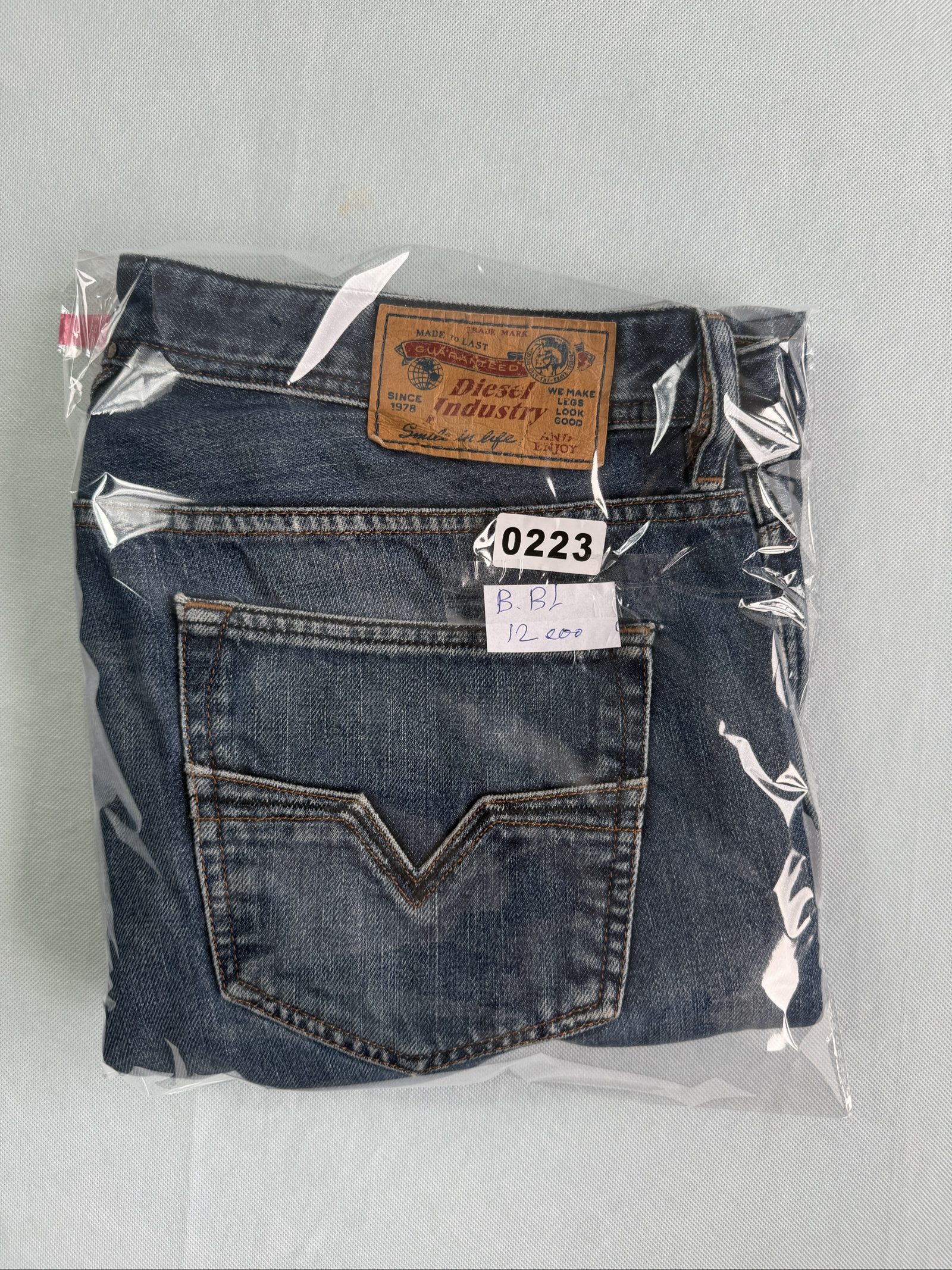 Diesel Larkee Men’s Blue Jeans Regular Straight 100% Cotton Button Fly image 10