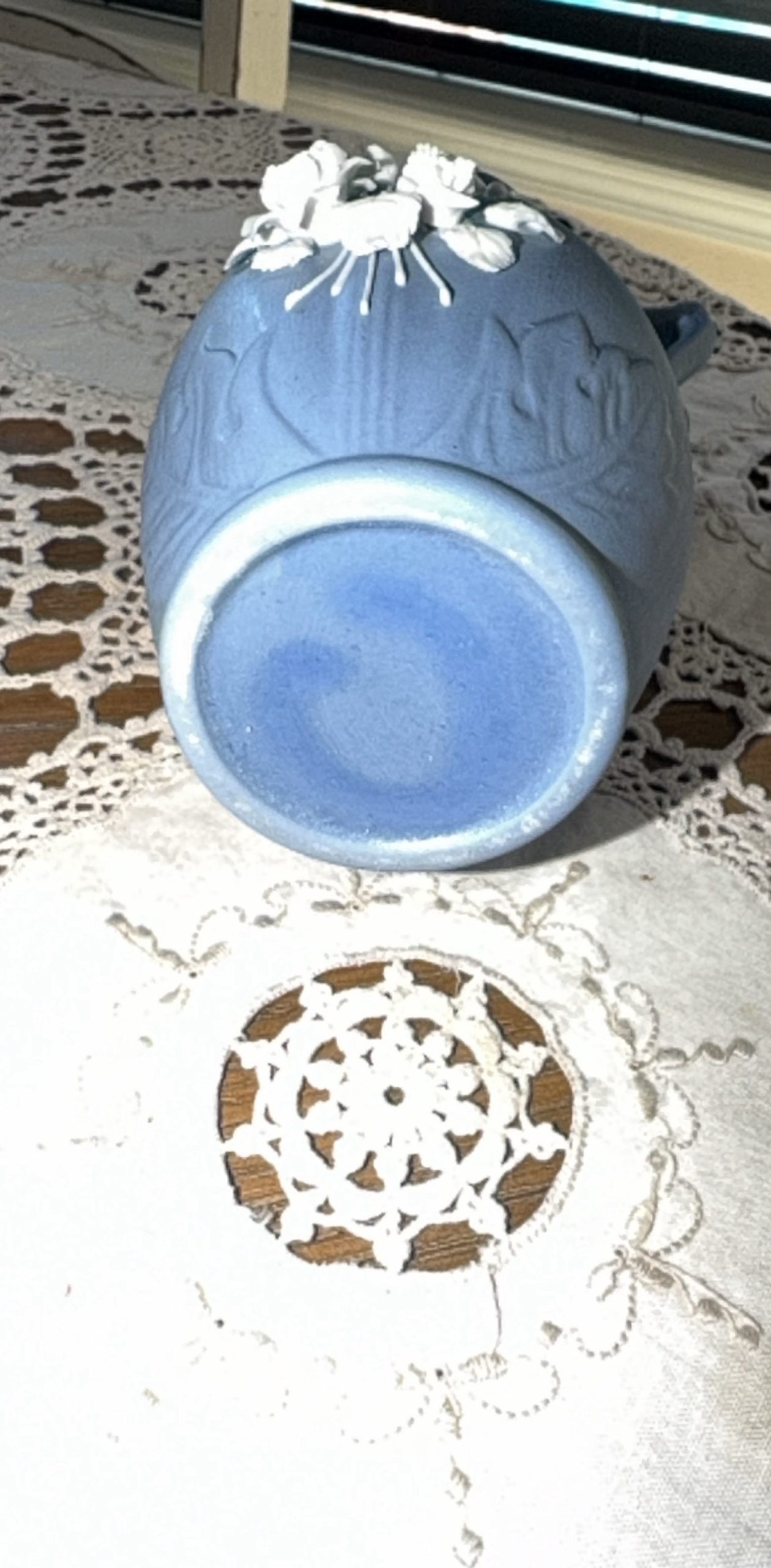 Blue & White 2-Handled Base(Lefton?) image 4