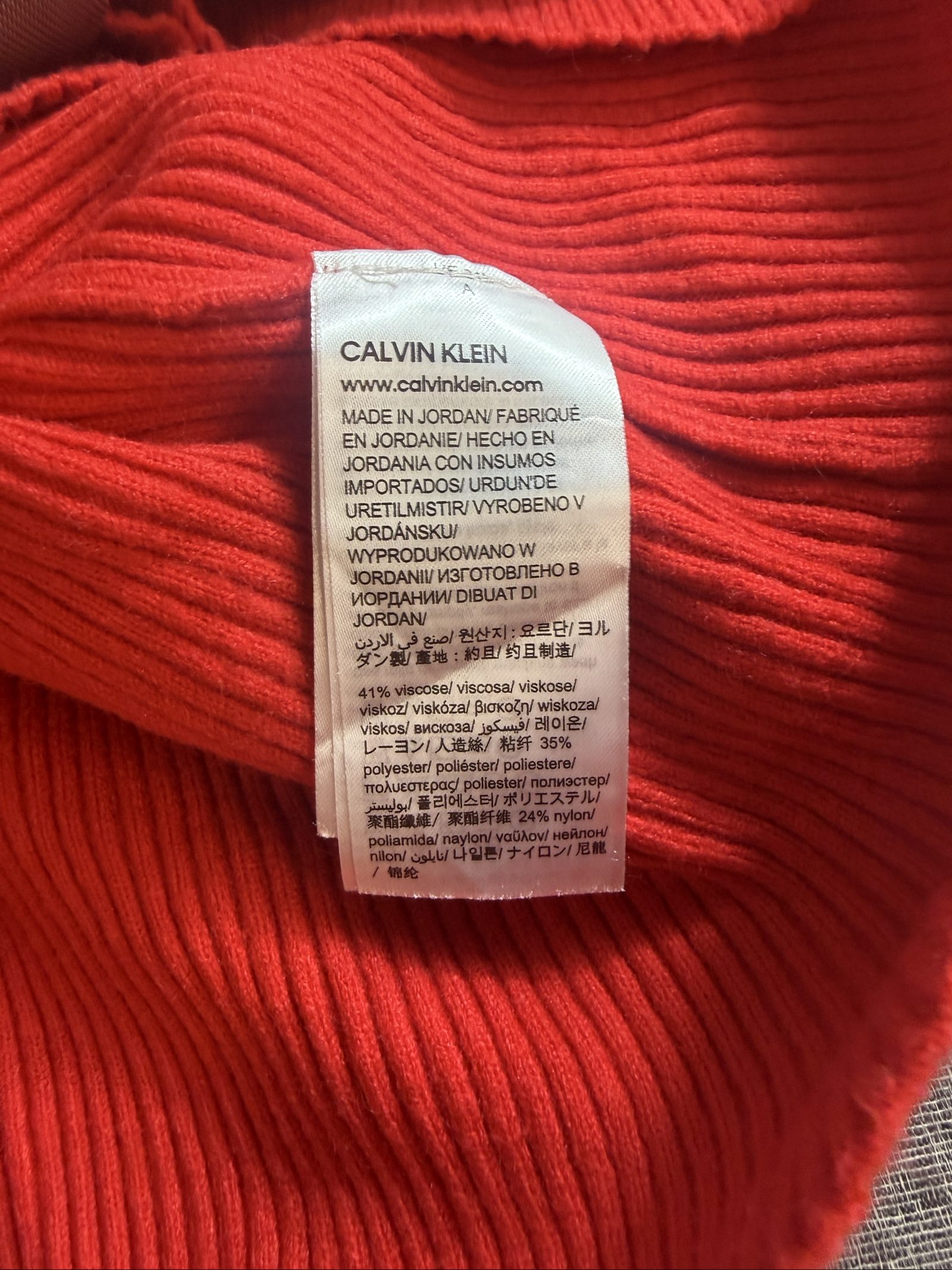 Calvin Klein Jeans Women’s Ribbed Knit Colourblock Sweater L Red Black image 3
