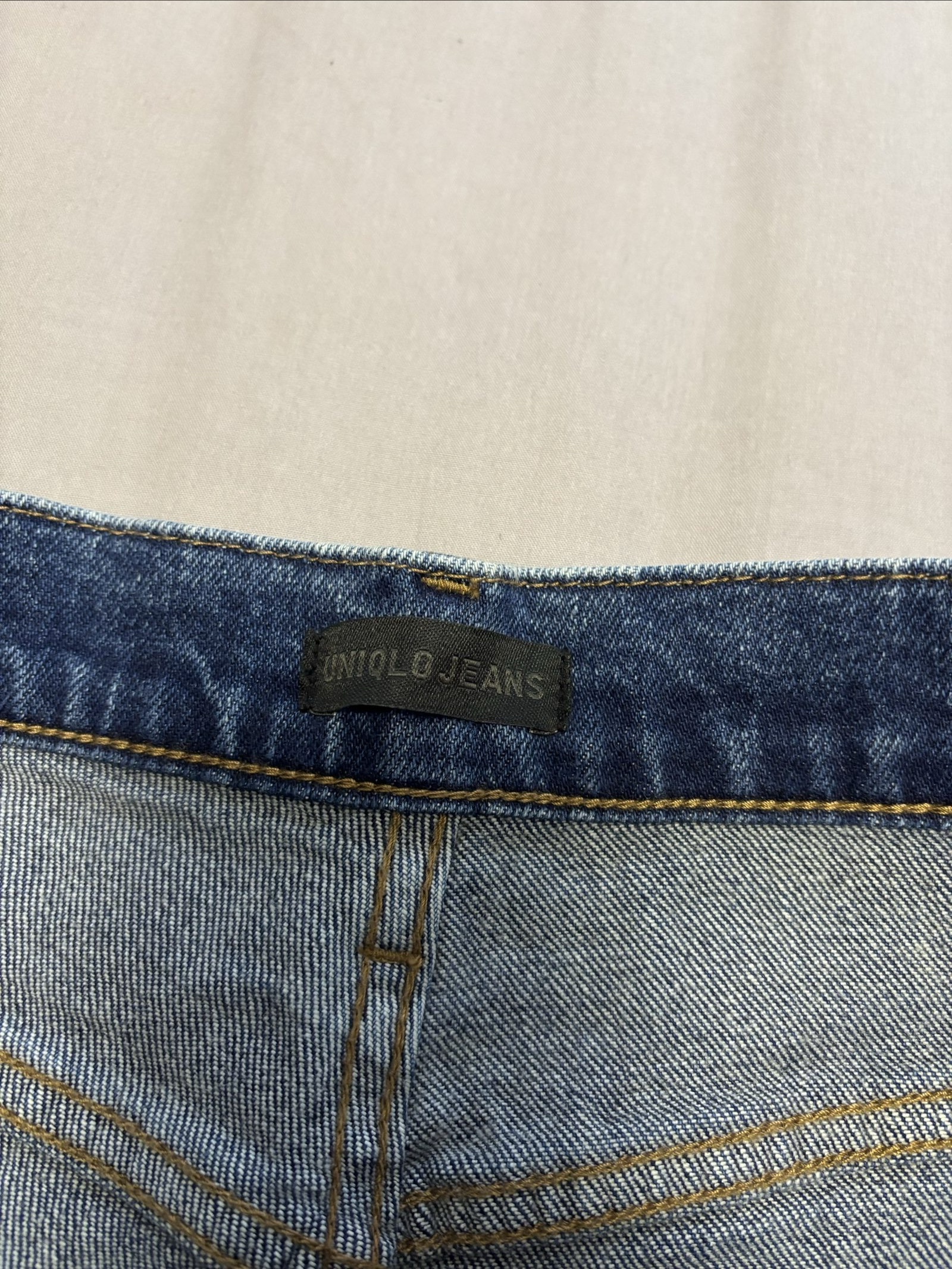 Uniqlo Women's Blue Denim Jeans 28 Waist Distressed image 5