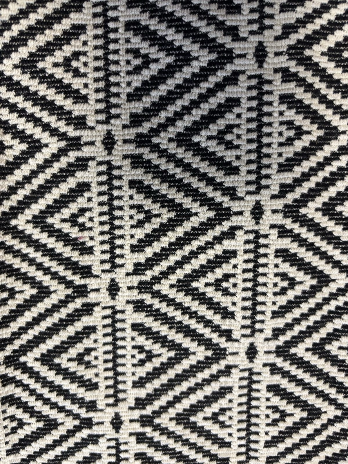Dorothy Perkins Black & White Geometric Pattern Pencil Skirt UK 8 image 2