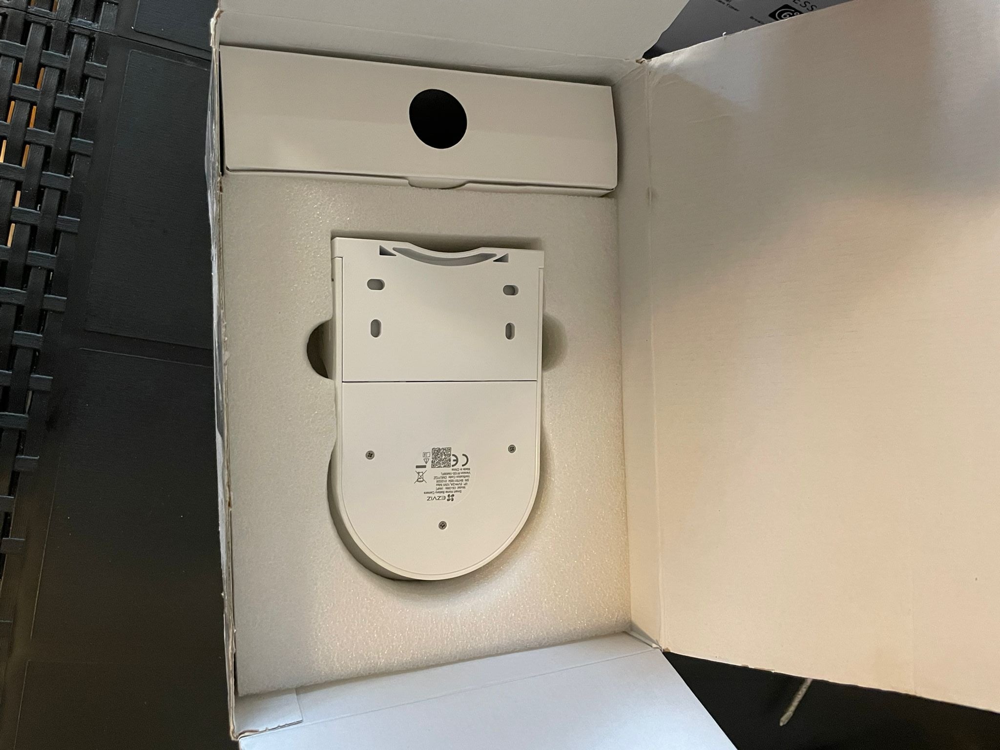 EZVIZ CB8 Lite 2K Slimme Batterij Camera – Nieuw image 3