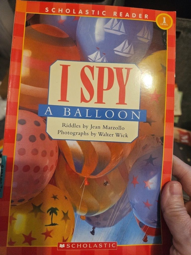 Scholastic I Spy A Balloon Level 1 Reader Children's Book