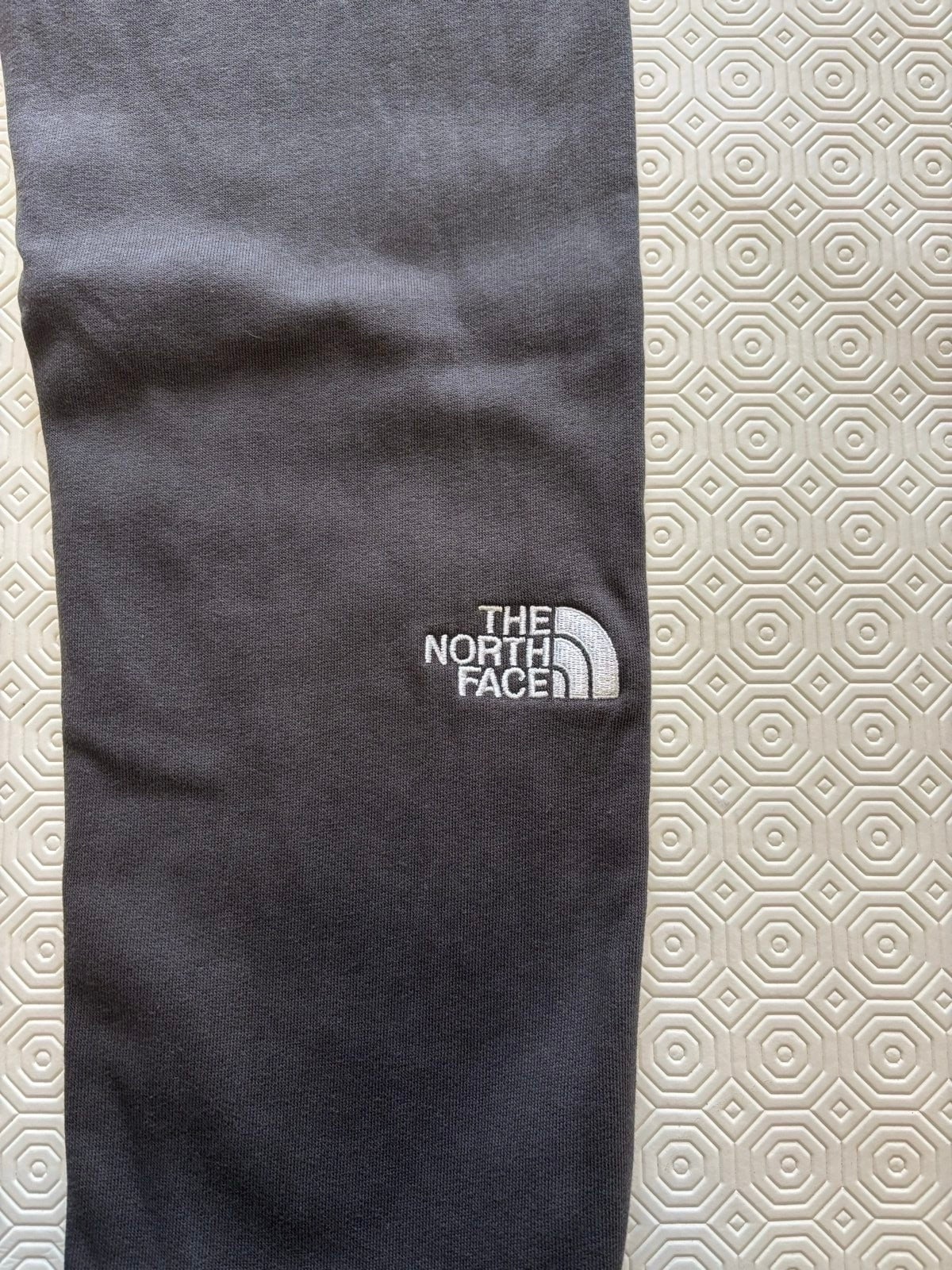 The North Face Grey Youth/Junior Cotton Joggers L/G image 4