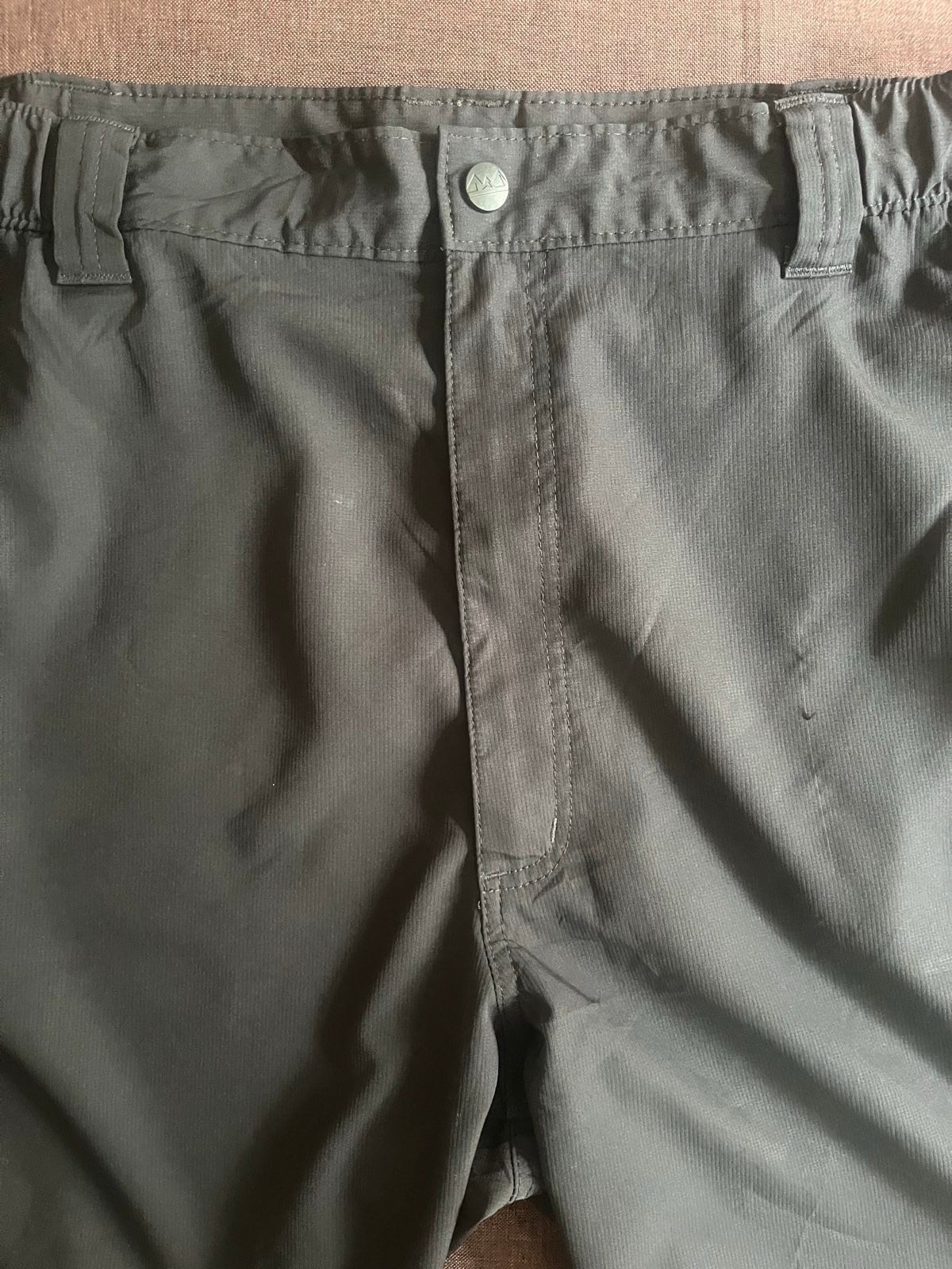 Nine Black Men's Wrangler Technical Shorts Large with Zip Pockets image 5