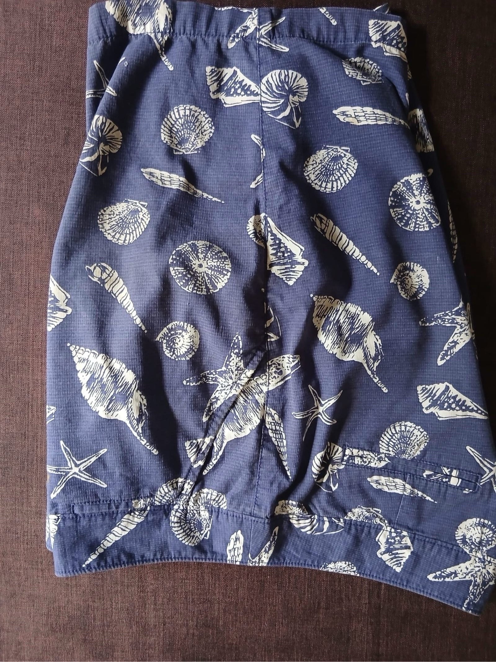 Tommy Bahama Men's Blue Shell Print Linen Shorts size S image 4