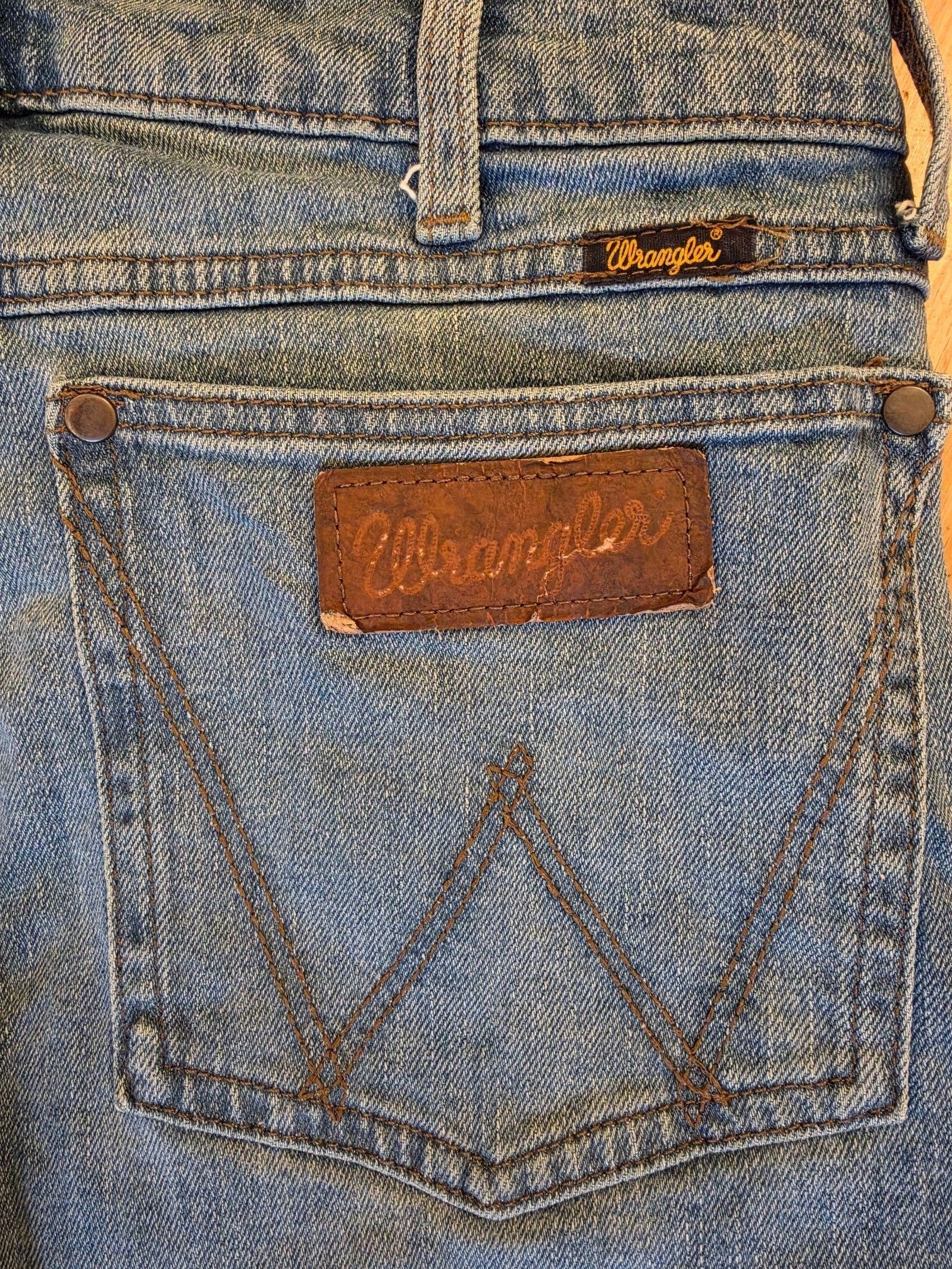 Wrangler Blue Denim Jeans Medium Wash 30 x32 Inch Leg Length image 8
