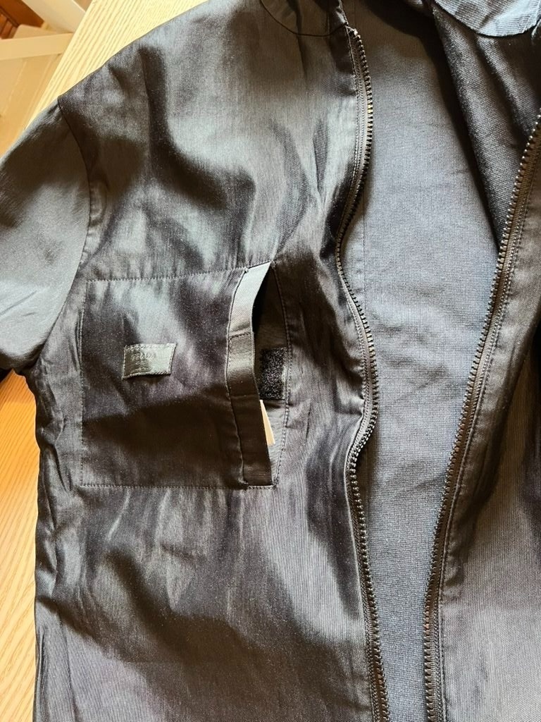 Prada Milano – Reversible technical cotton jacket – Black – Hooded – Very good condition – Original price €1,200 image 4
