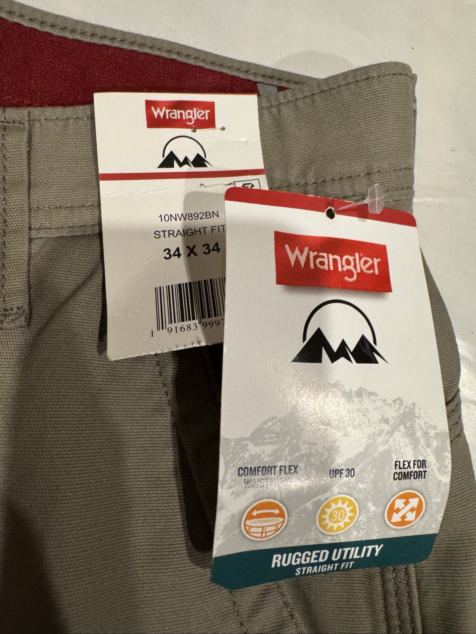 Men's NWT Wrangler Straight Fit Cargo Pants - 34x34 - Tan image 2